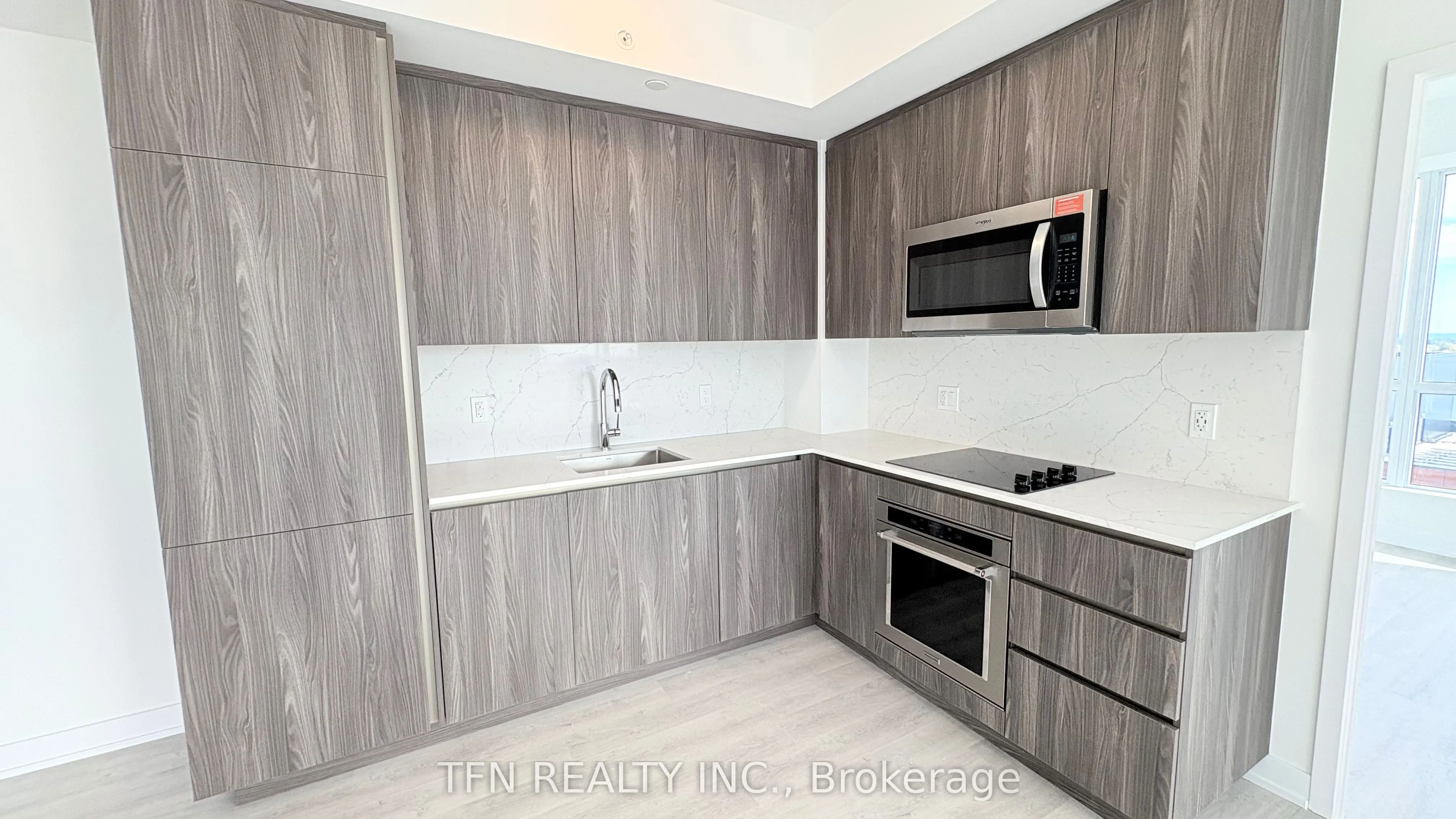 15 Richardson Street, #1814