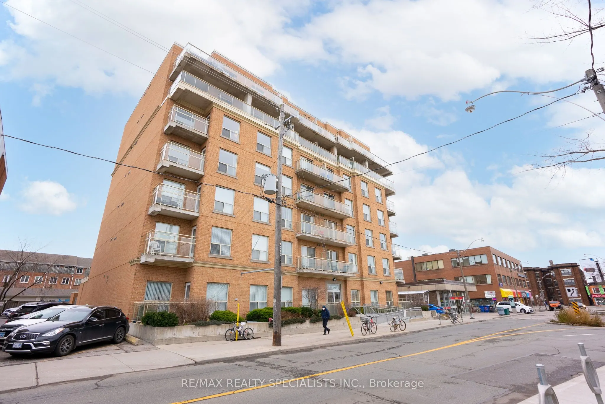 11 Christie Street, #402
