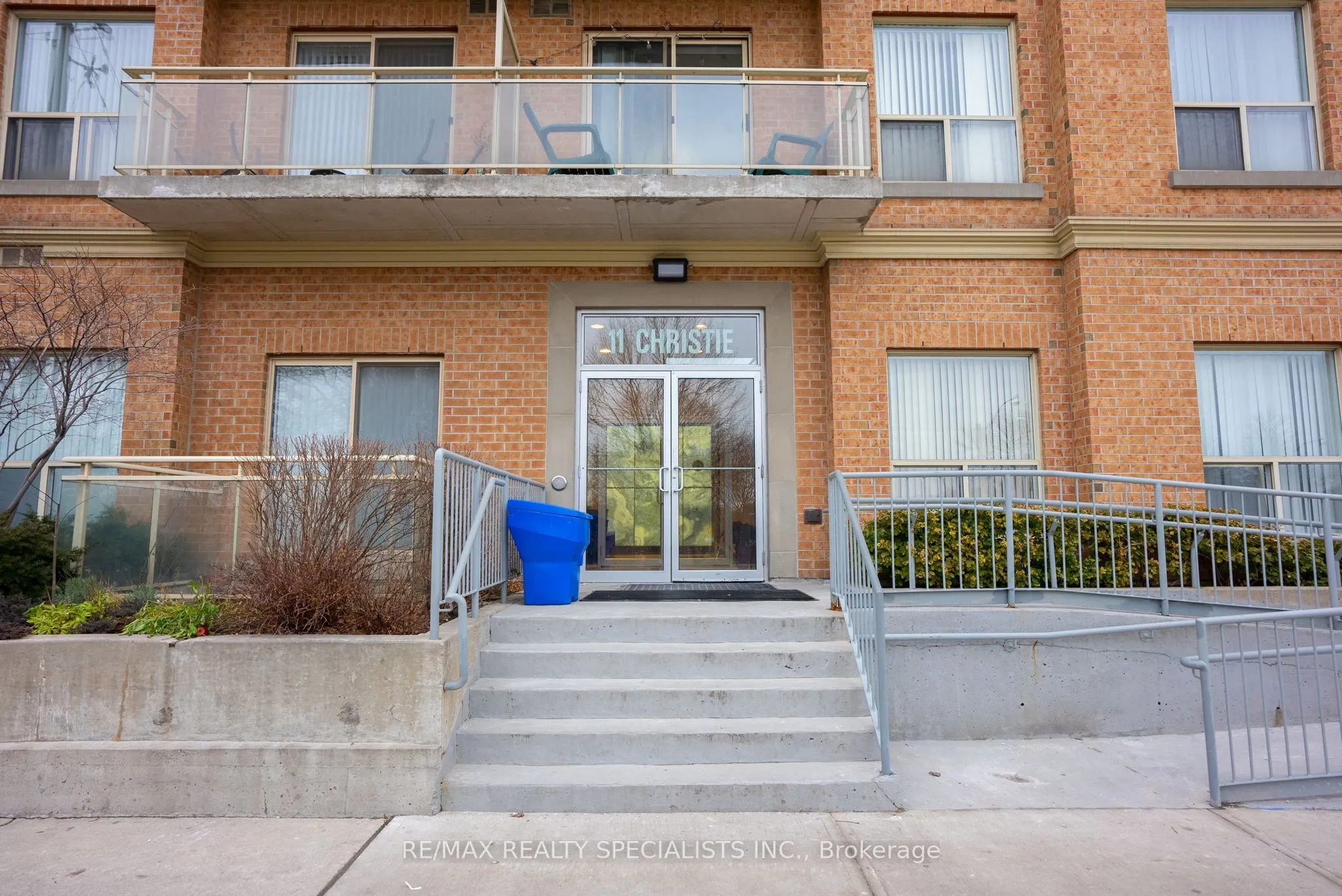 11 Christie Street, #402