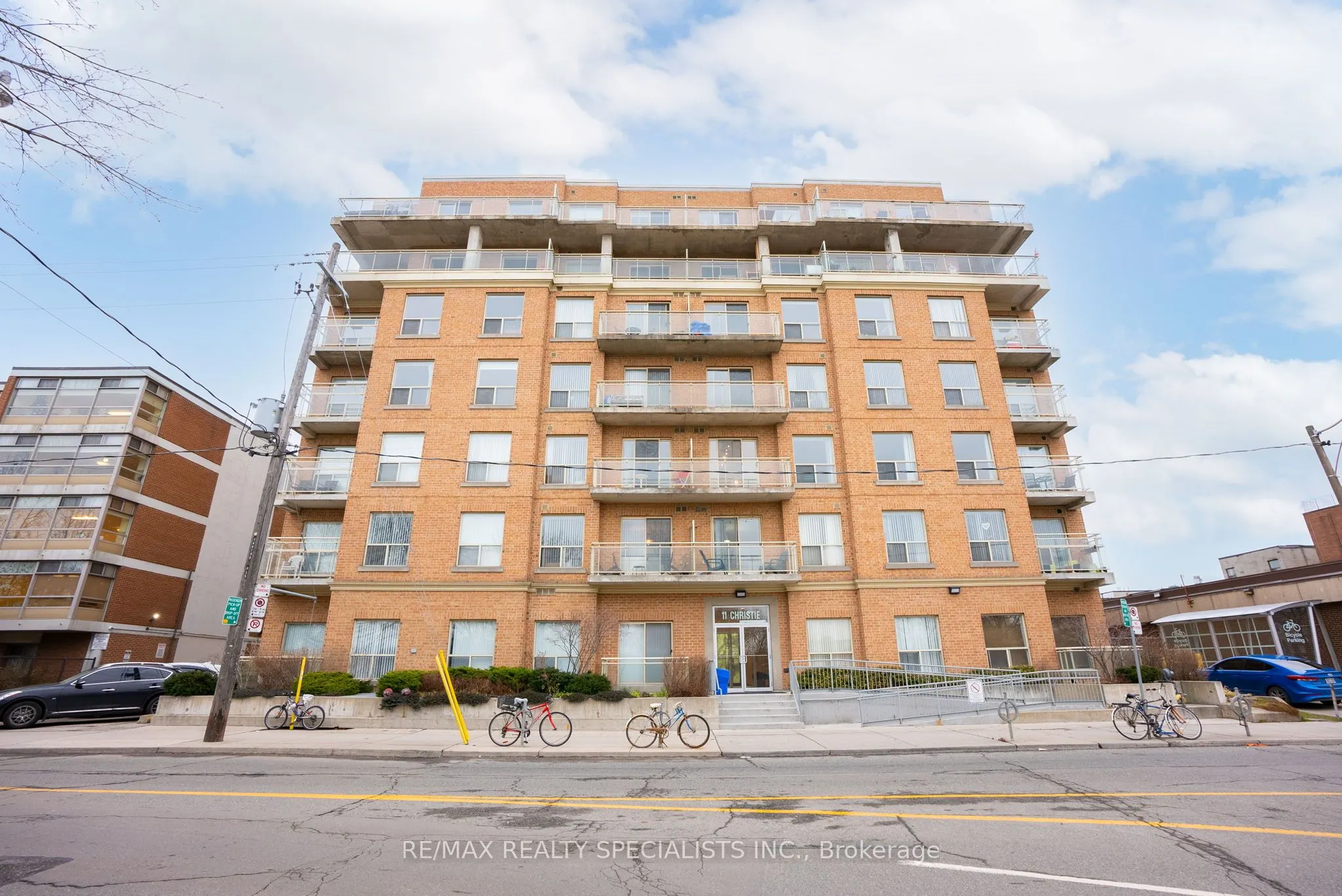 11 Christie Street, #402