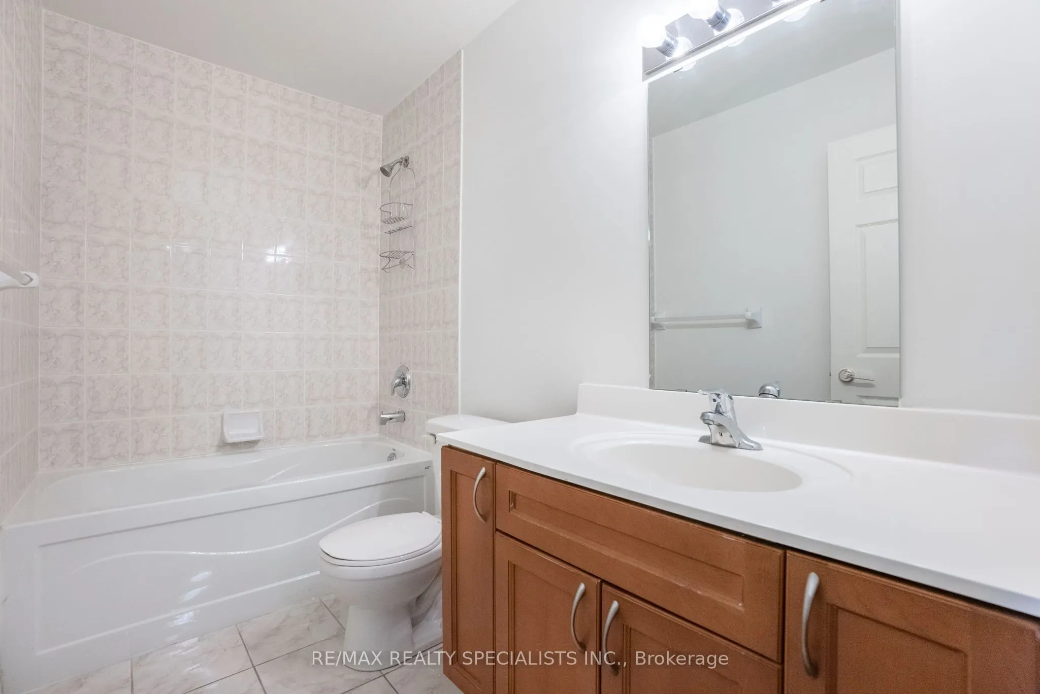 11 Christie Street, #402