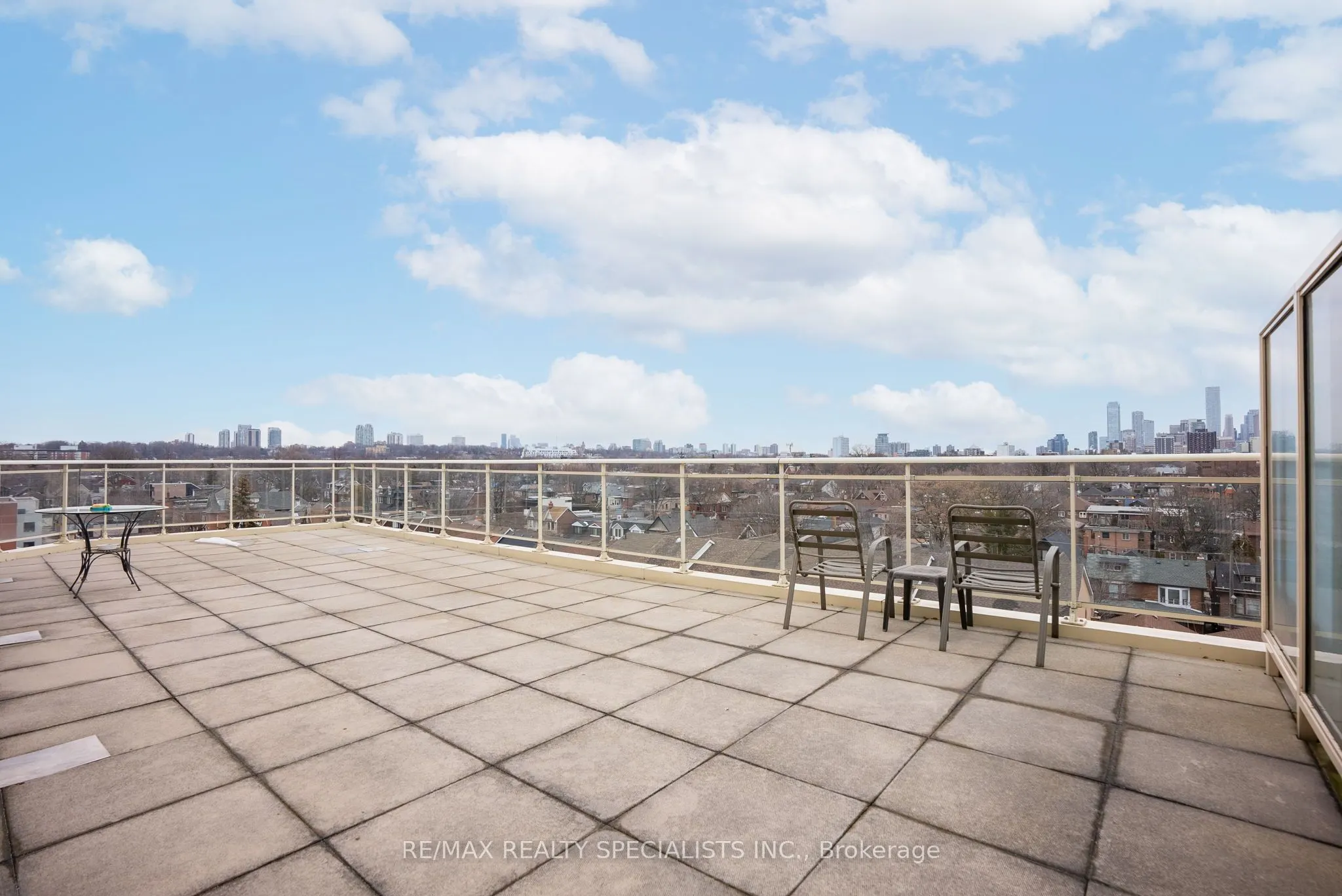 11 Christie Street, #402