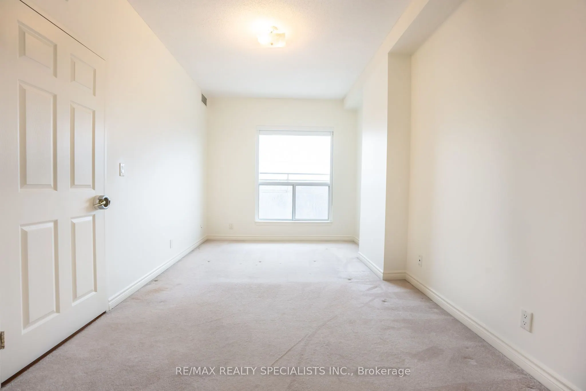 11 Christie Street, #402