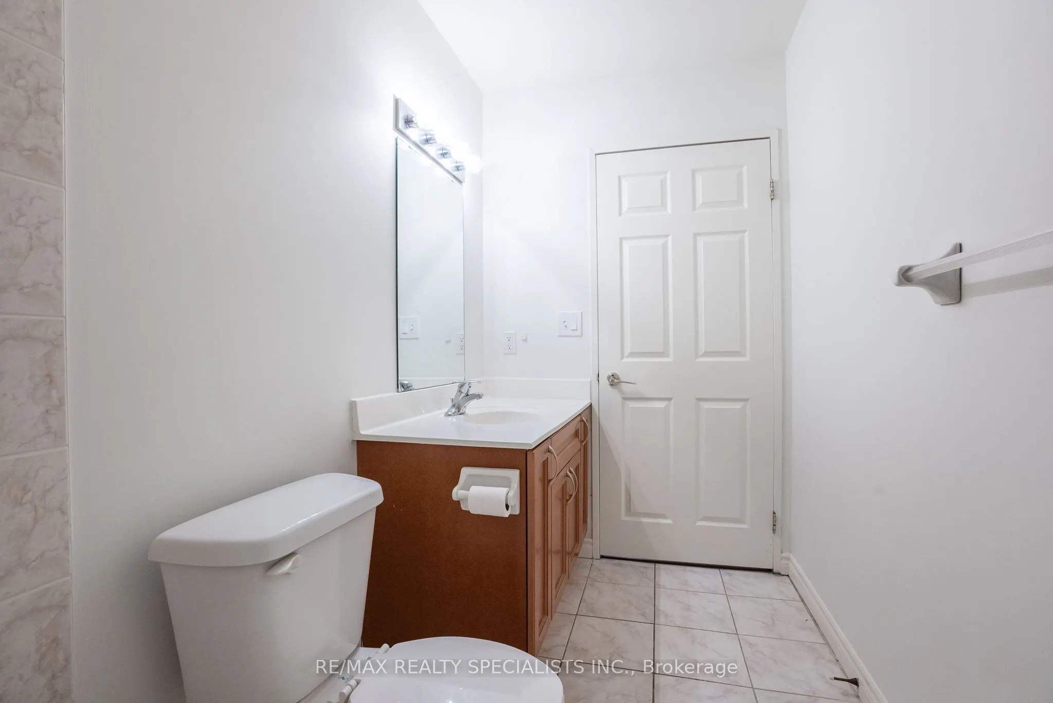 11 Christie Street, #402