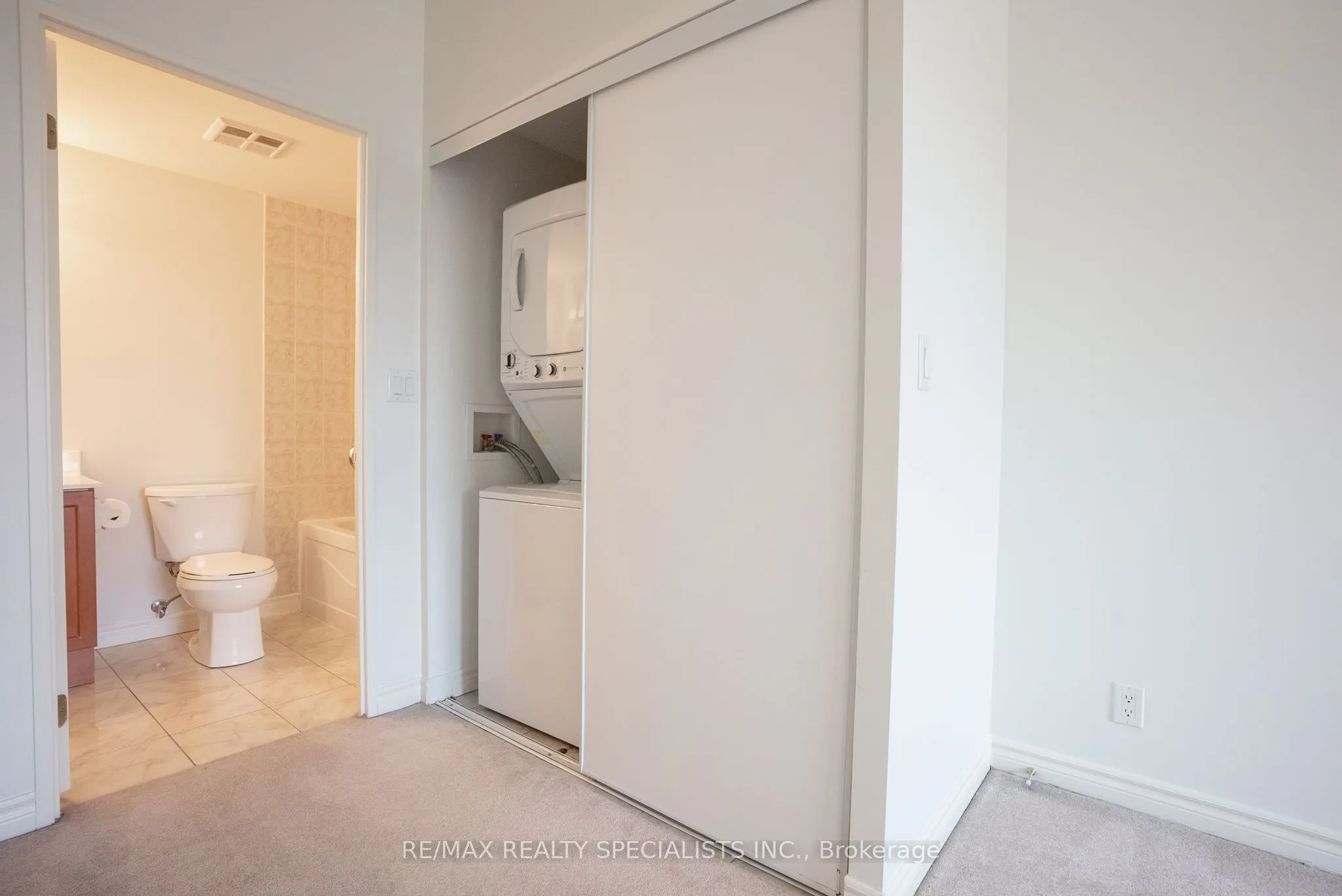 11 Christie Street, #402