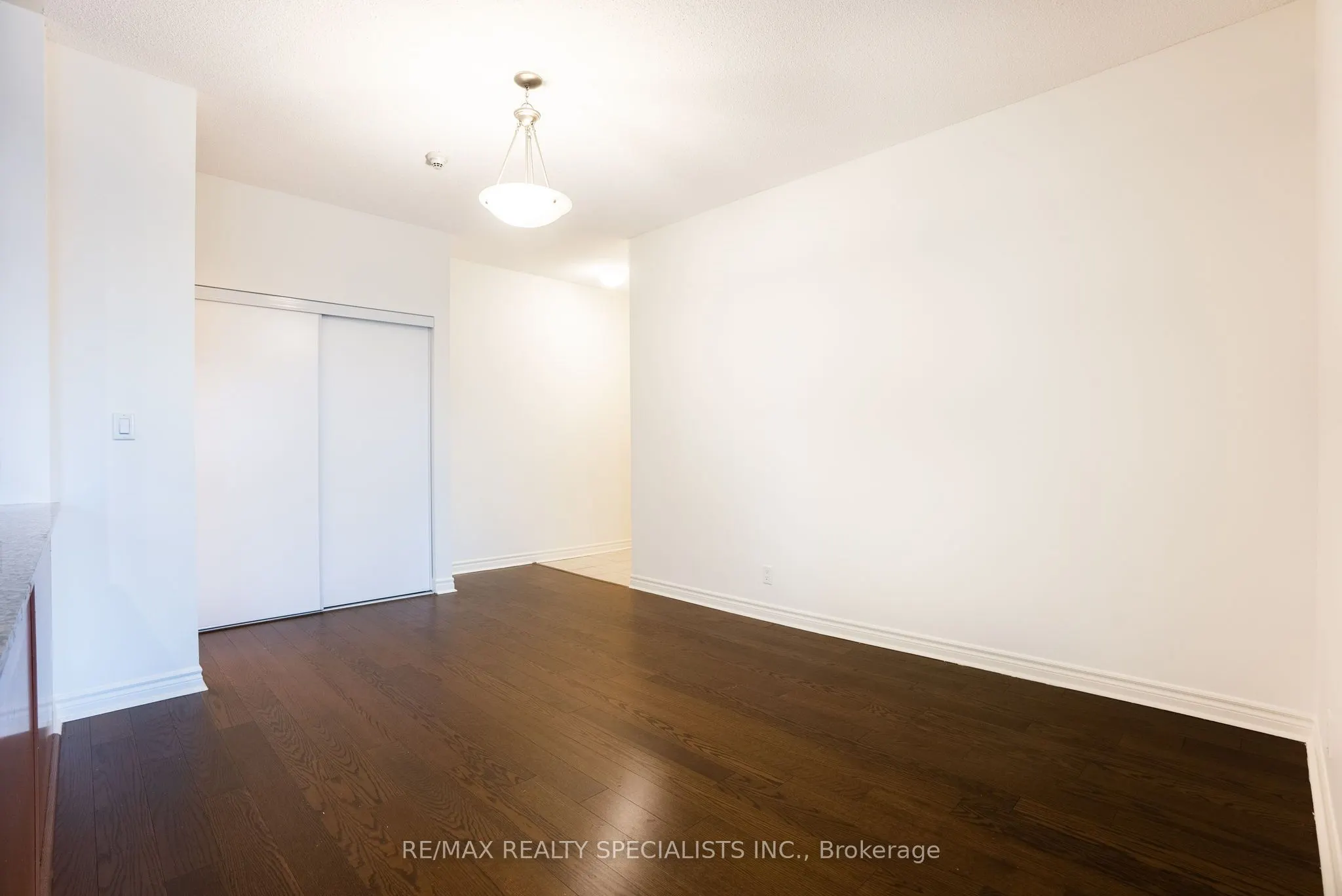11 Christie Street, #402