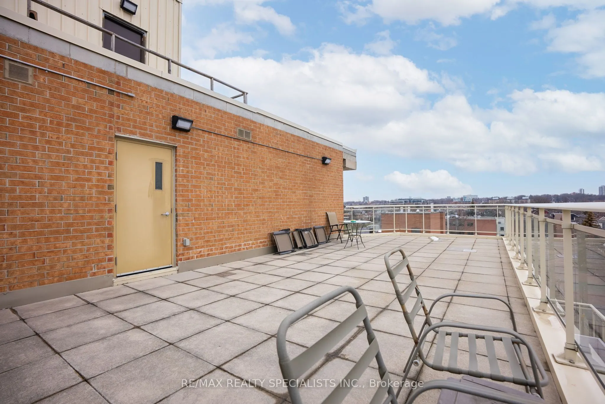11 Christie Street, #402