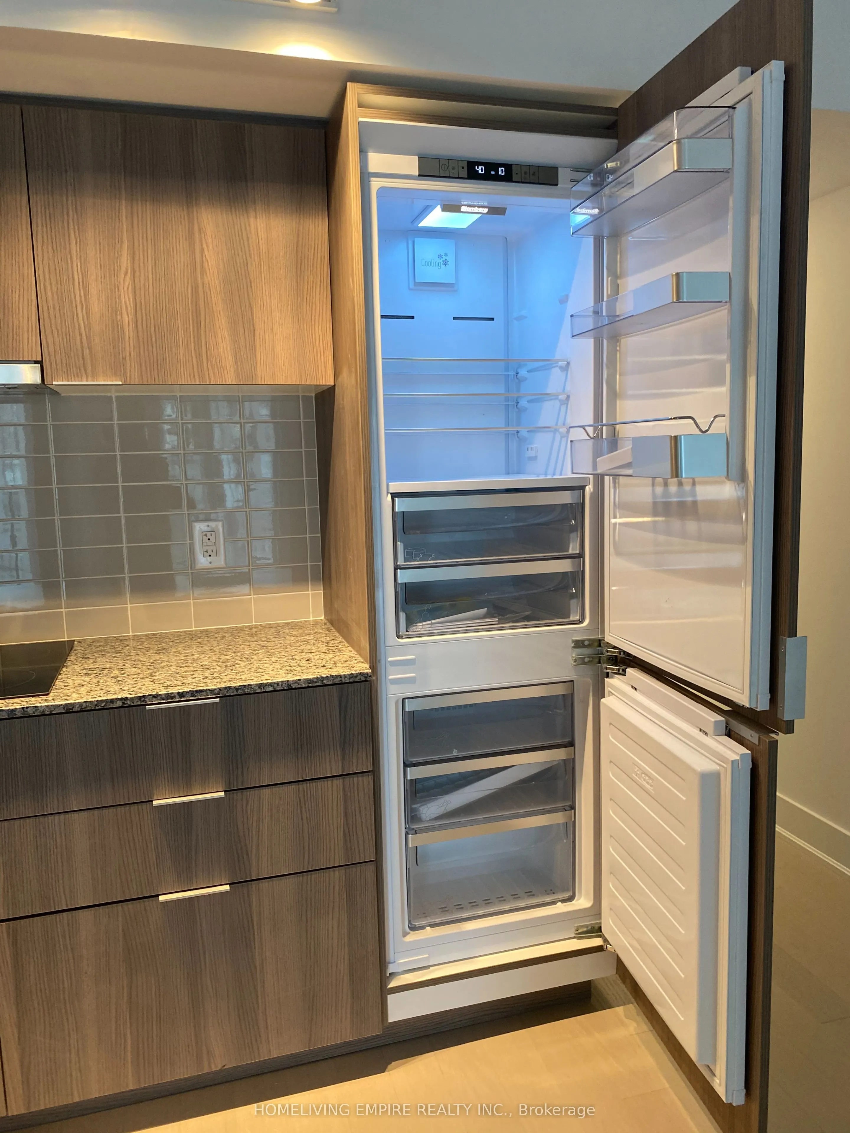 955 Bay Street, #1720