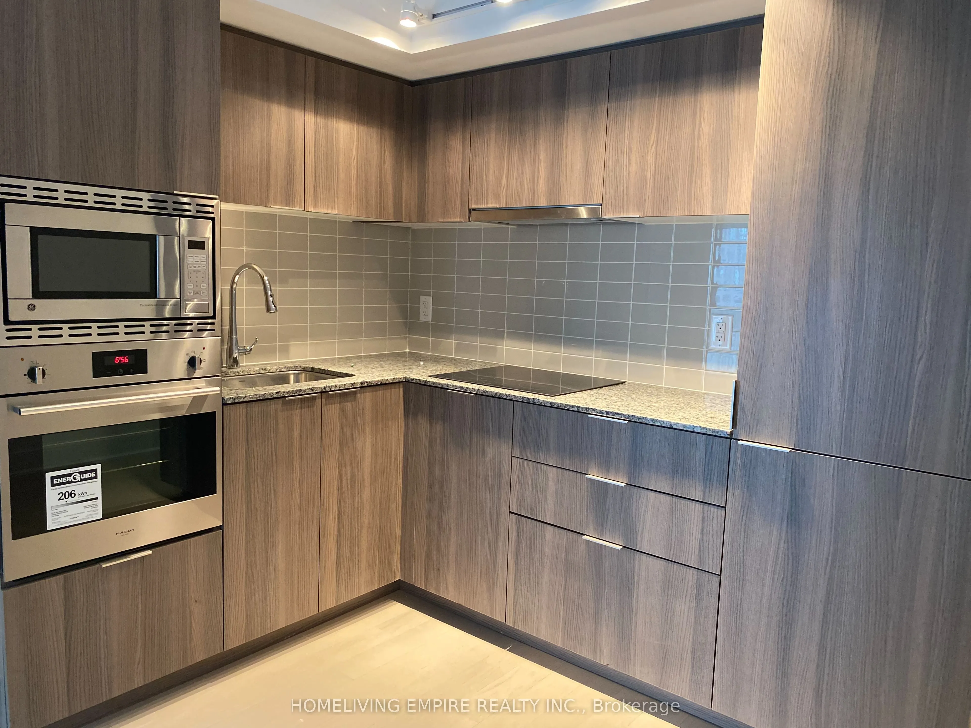 955 Bay Street, #1720