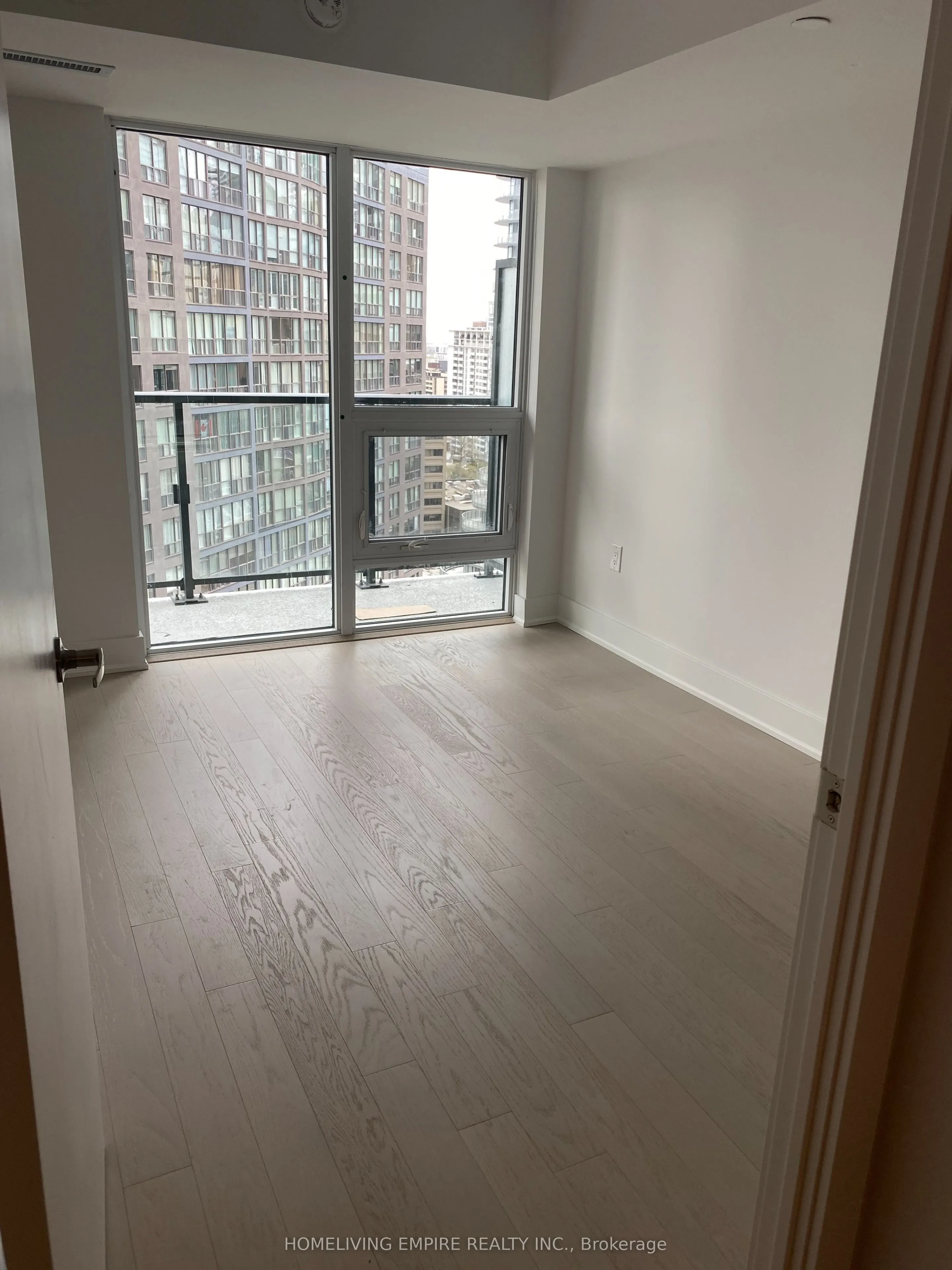 955 Bay Street, #1720