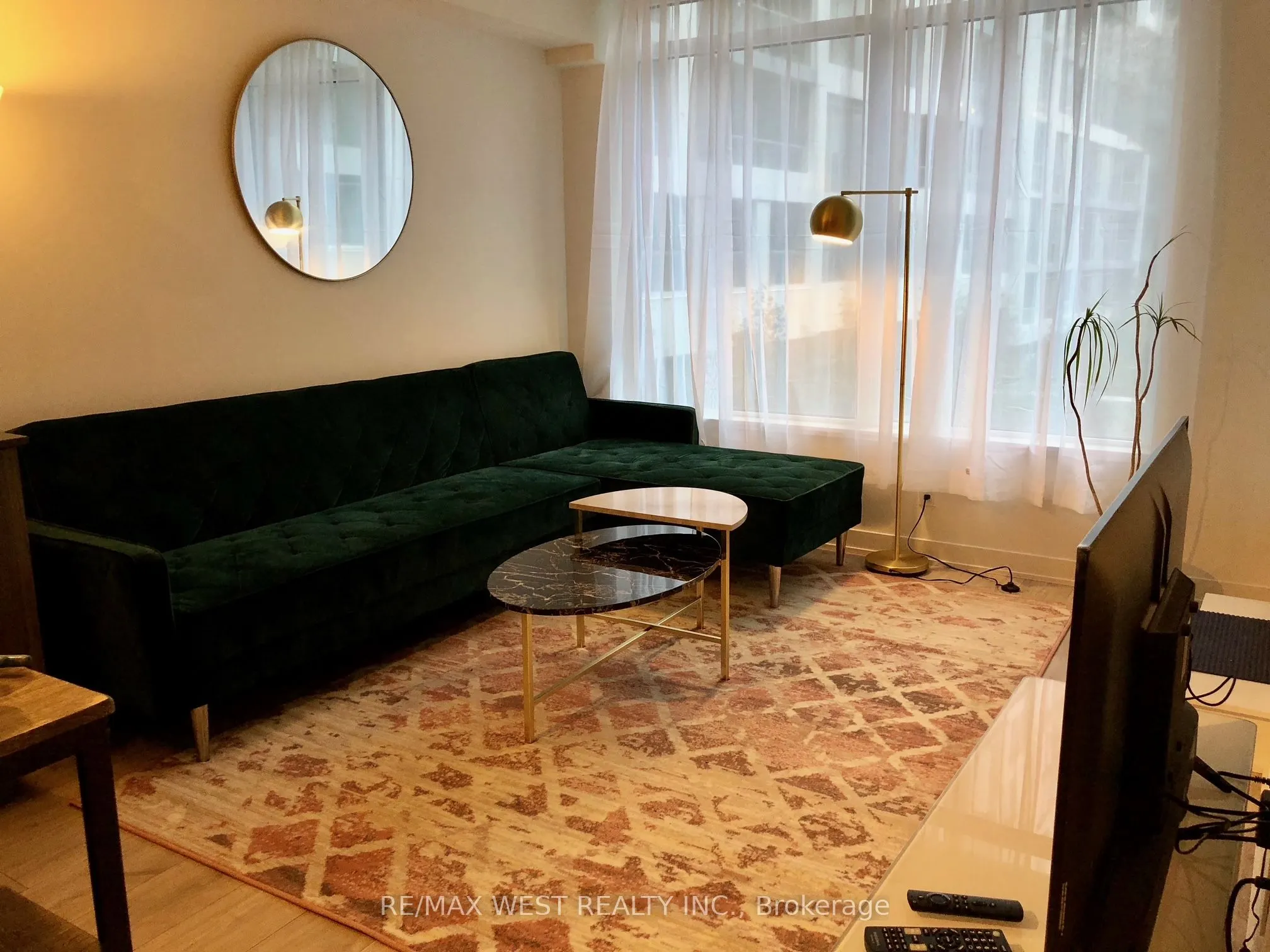 576 Front Street W, #313