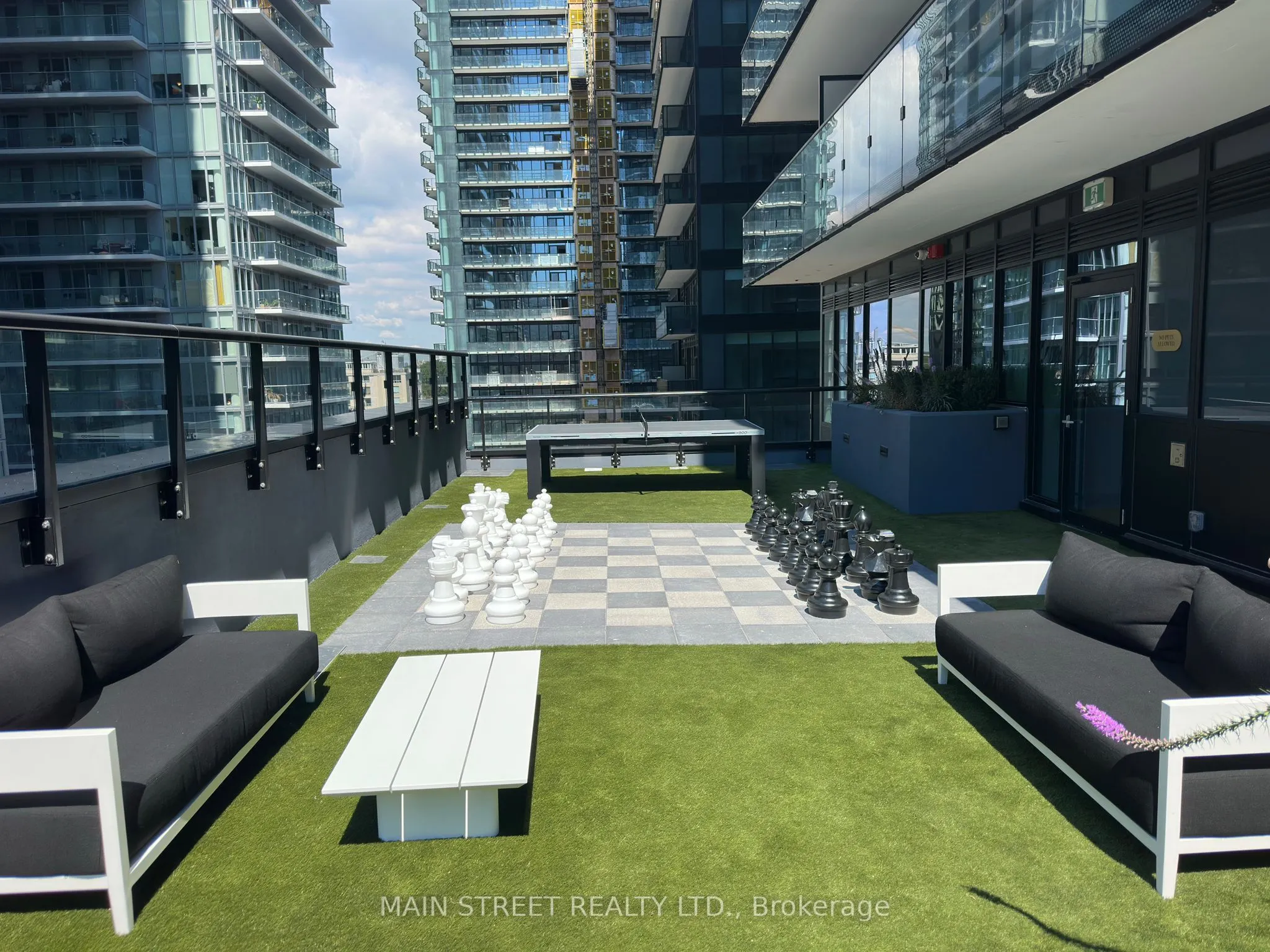 117 Broadway Avenue, #2207
