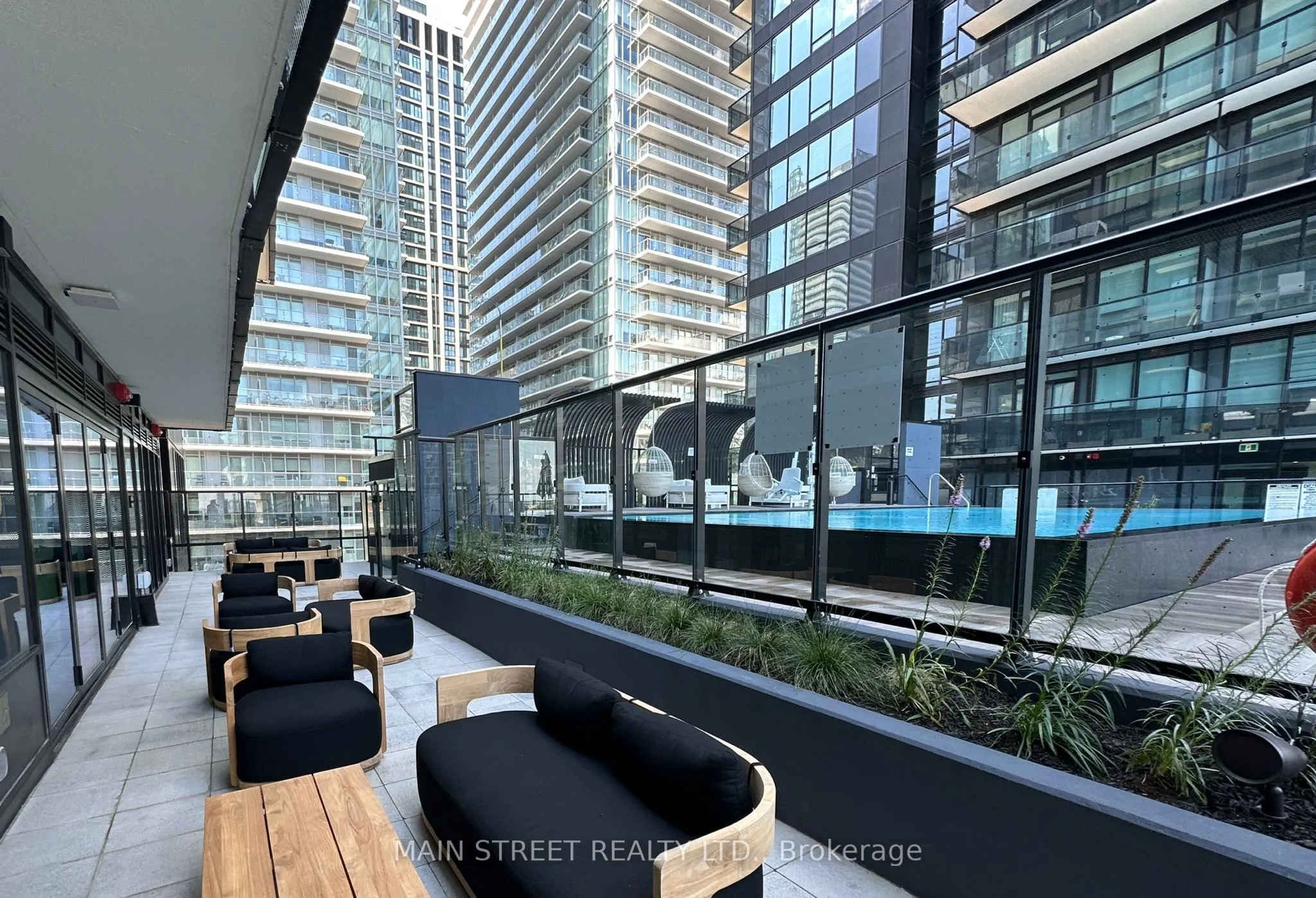 117 Broadway Avenue, #2207