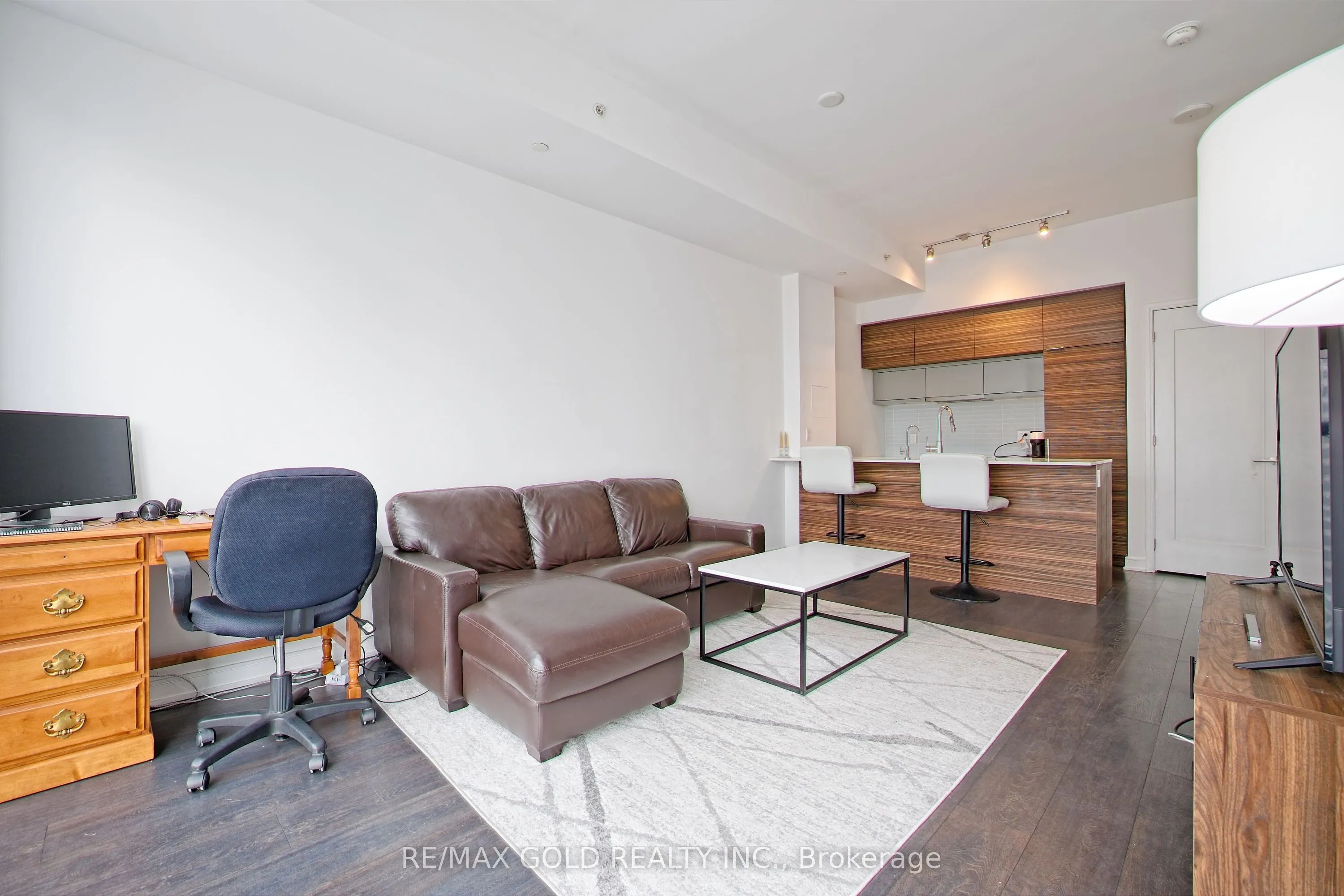 88 Scott Street, #4608