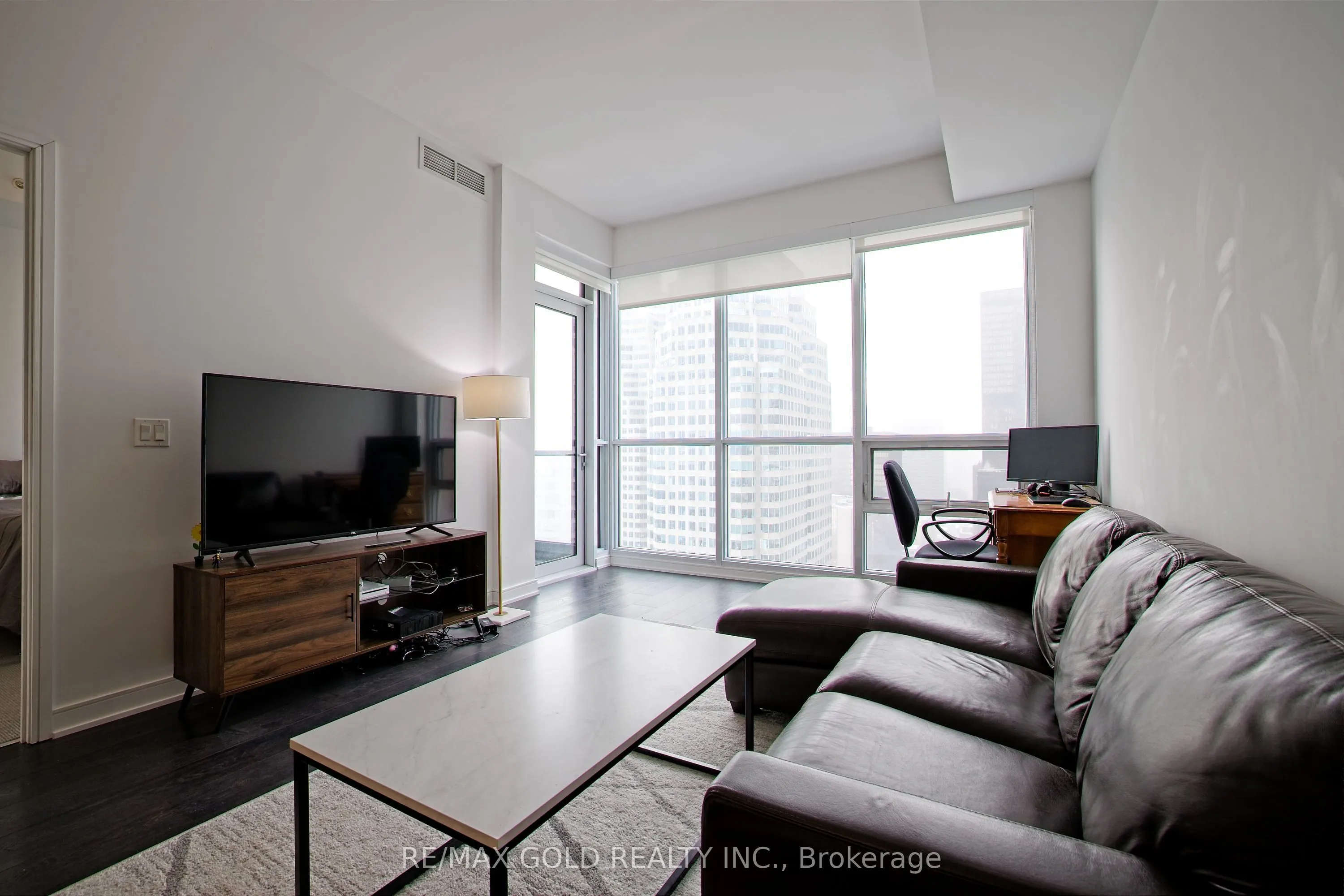 88 Scott Street, #4608