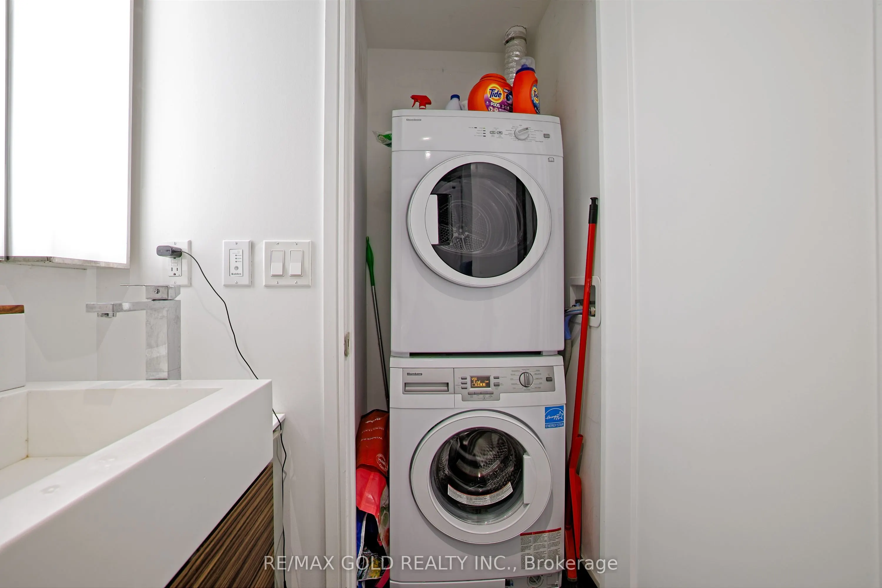 88 Scott Street, #4608