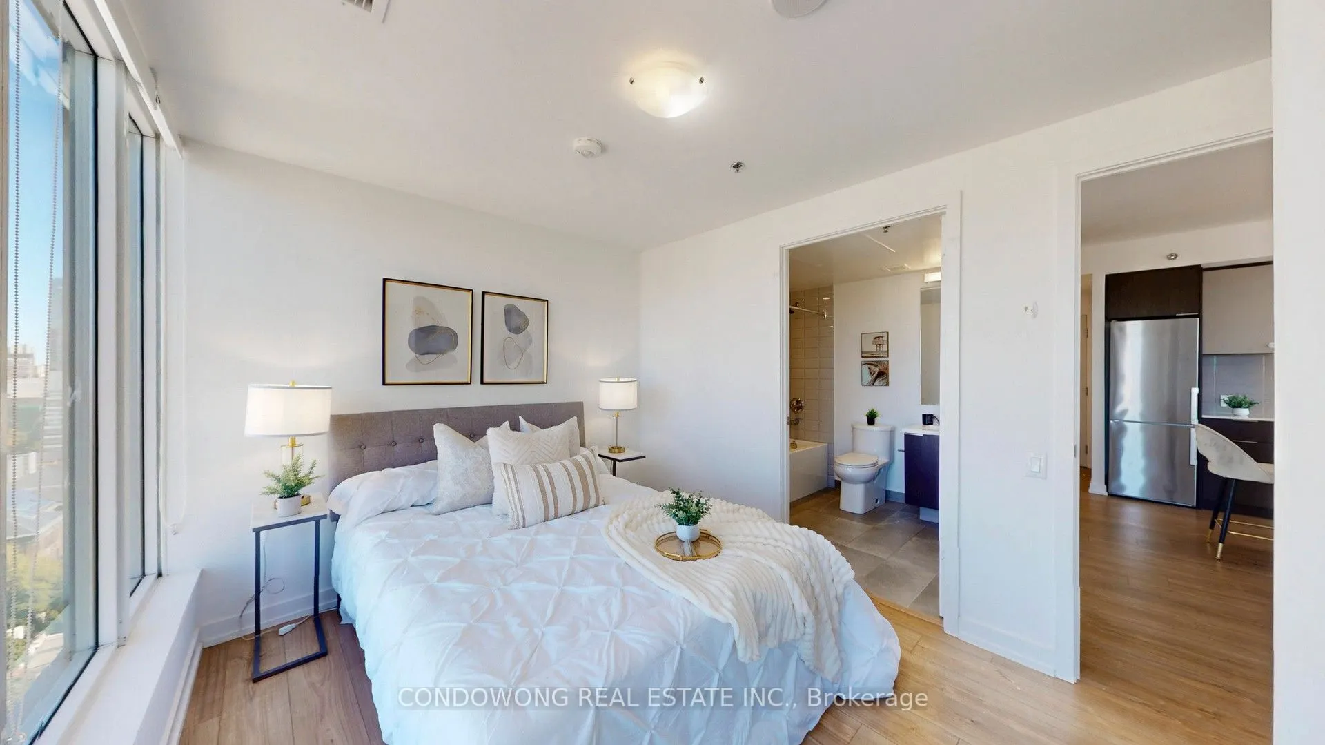 203 College Street, #1704