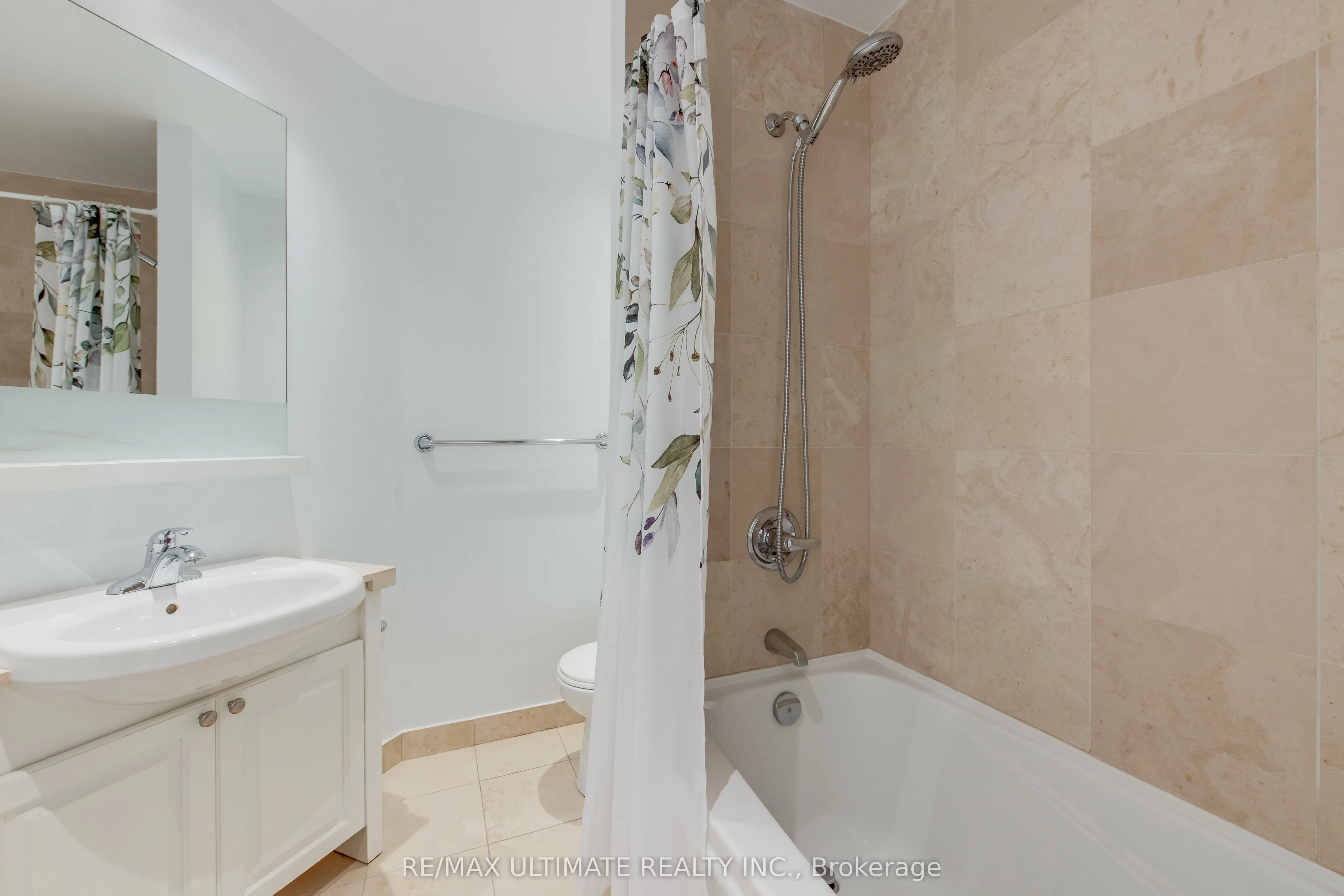 218 Queens Quay W, #2305