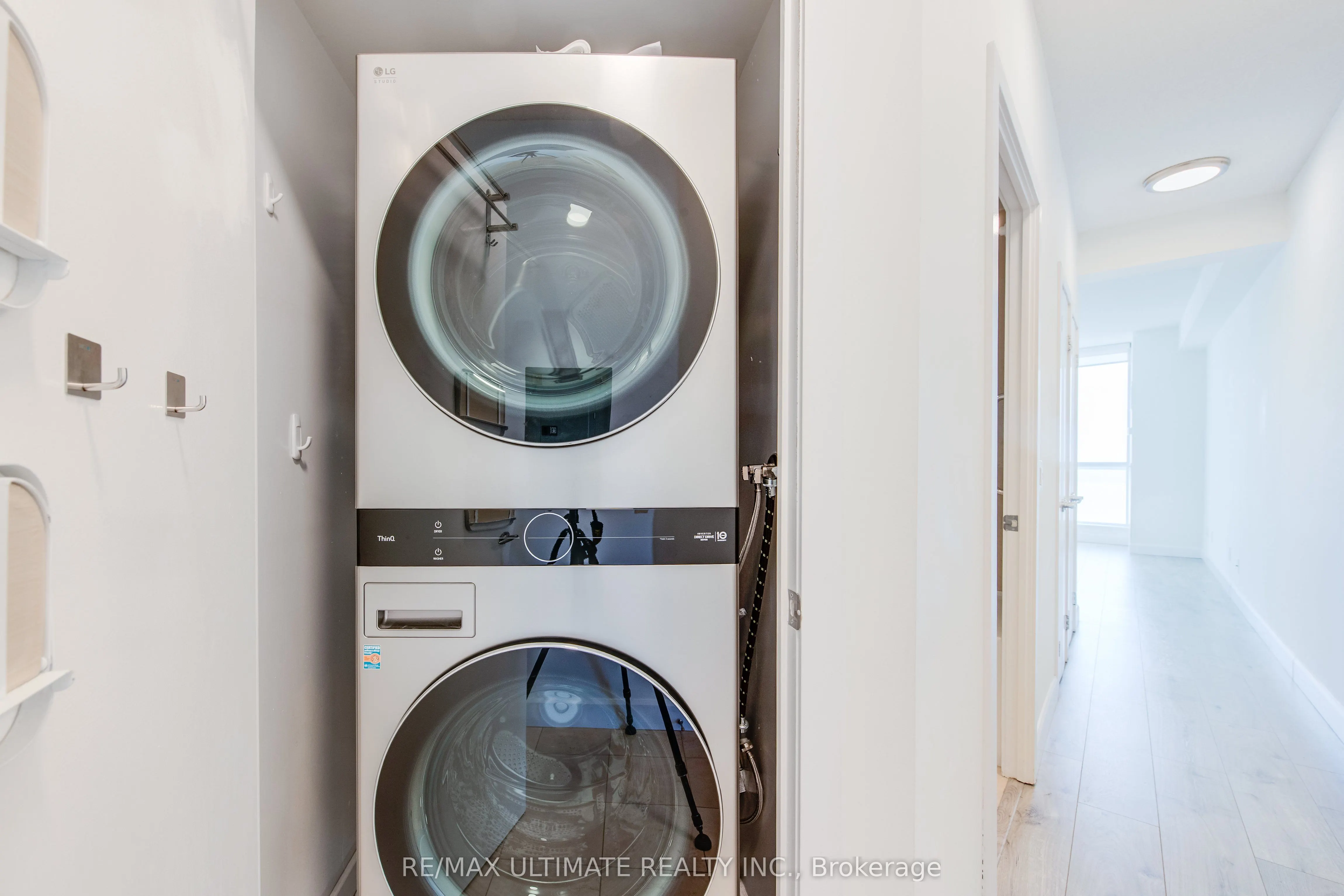 218 Queens Quay W, #2305