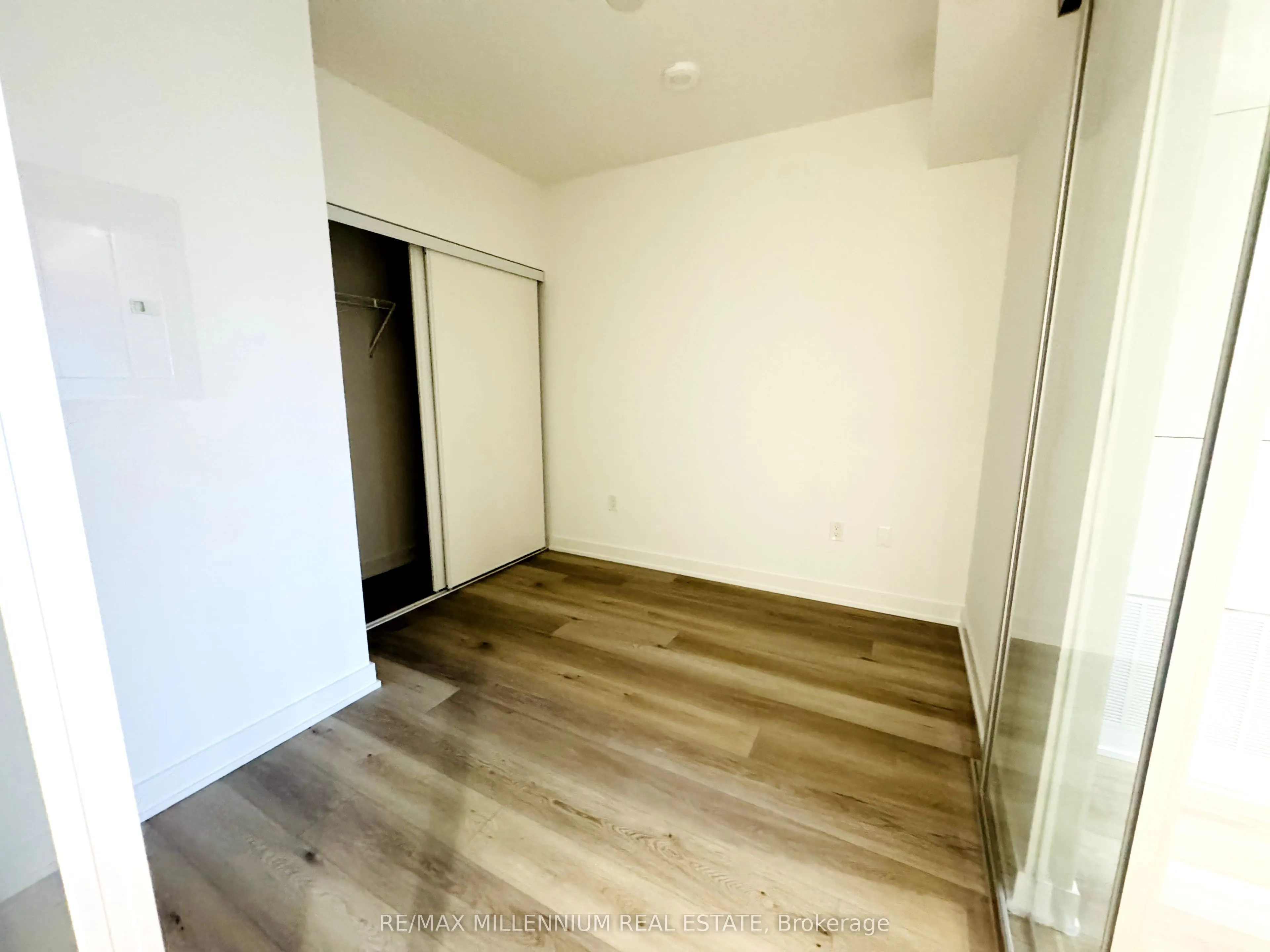 117 Broadway Avenue, #420