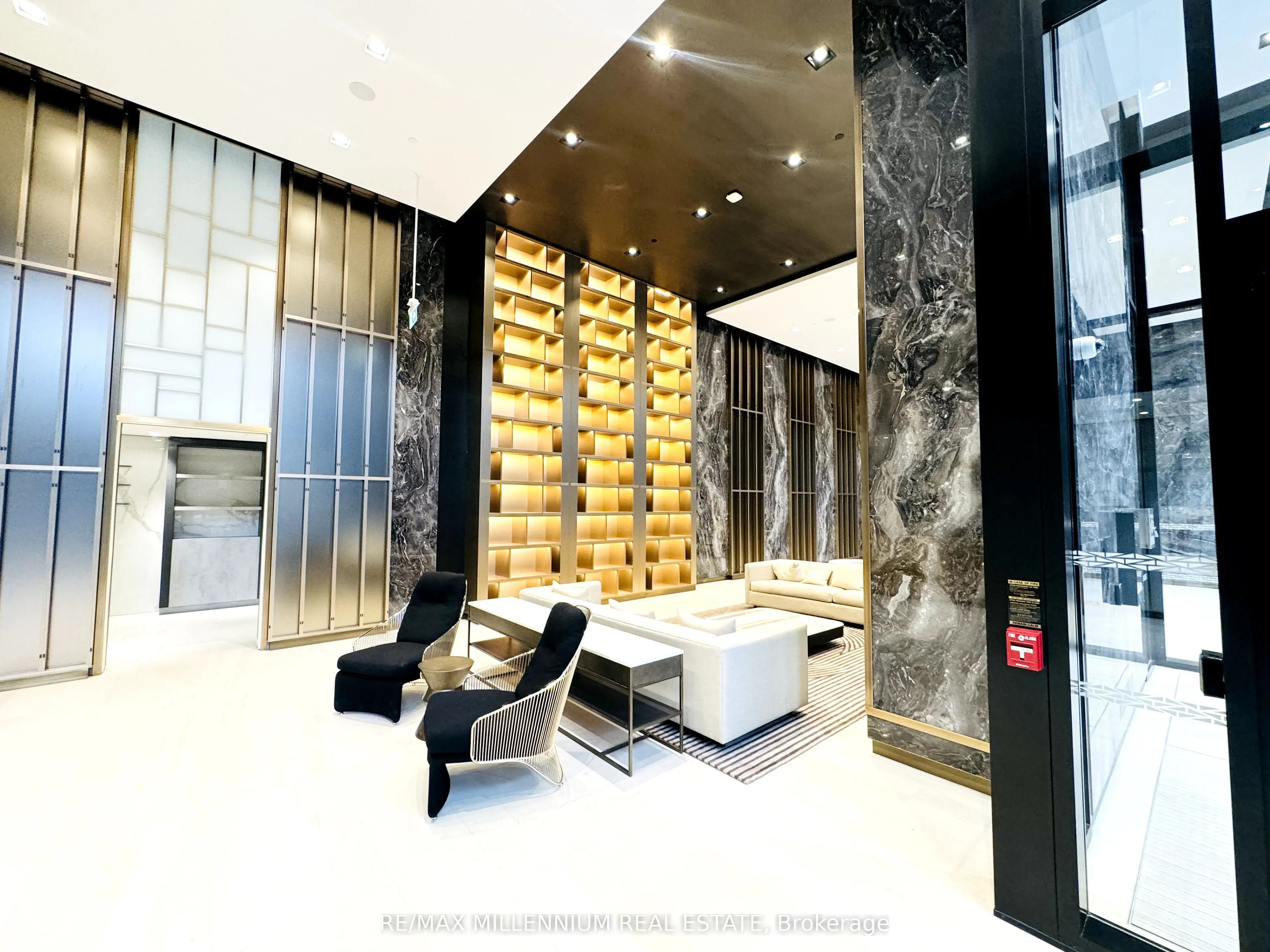 117 Broadway Avenue, #420