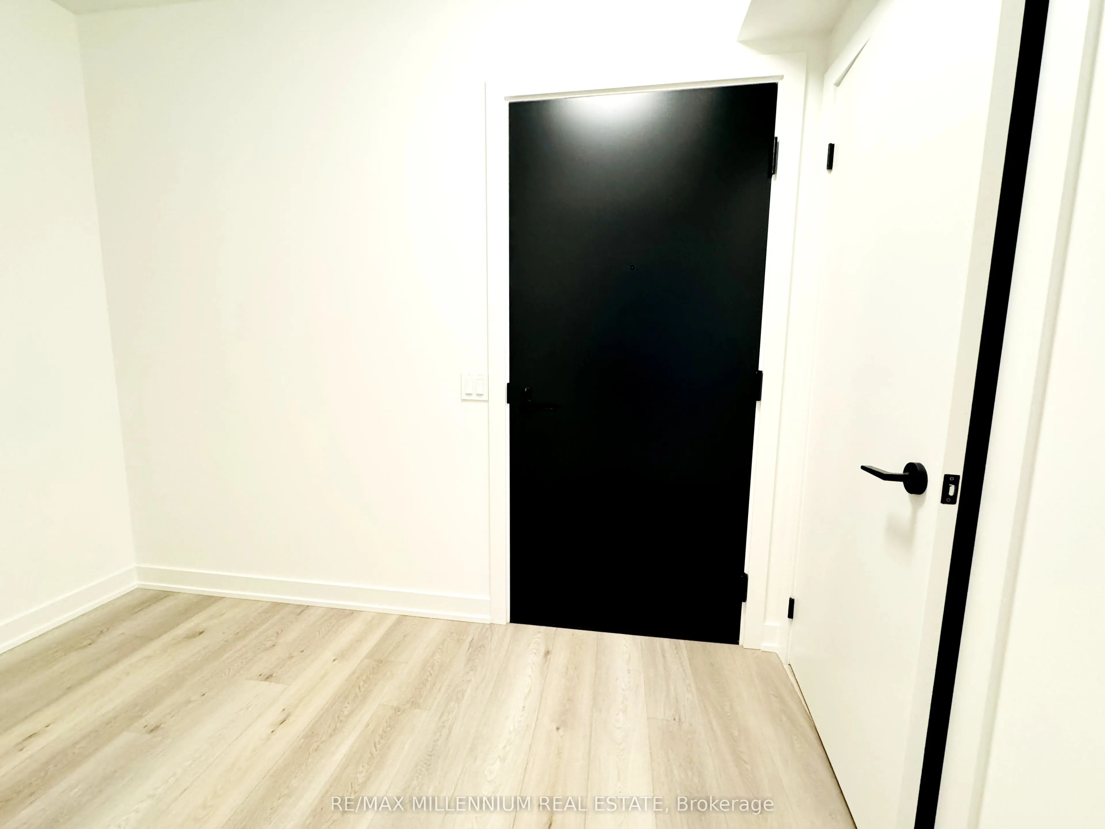 117 Broadway Avenue, #420