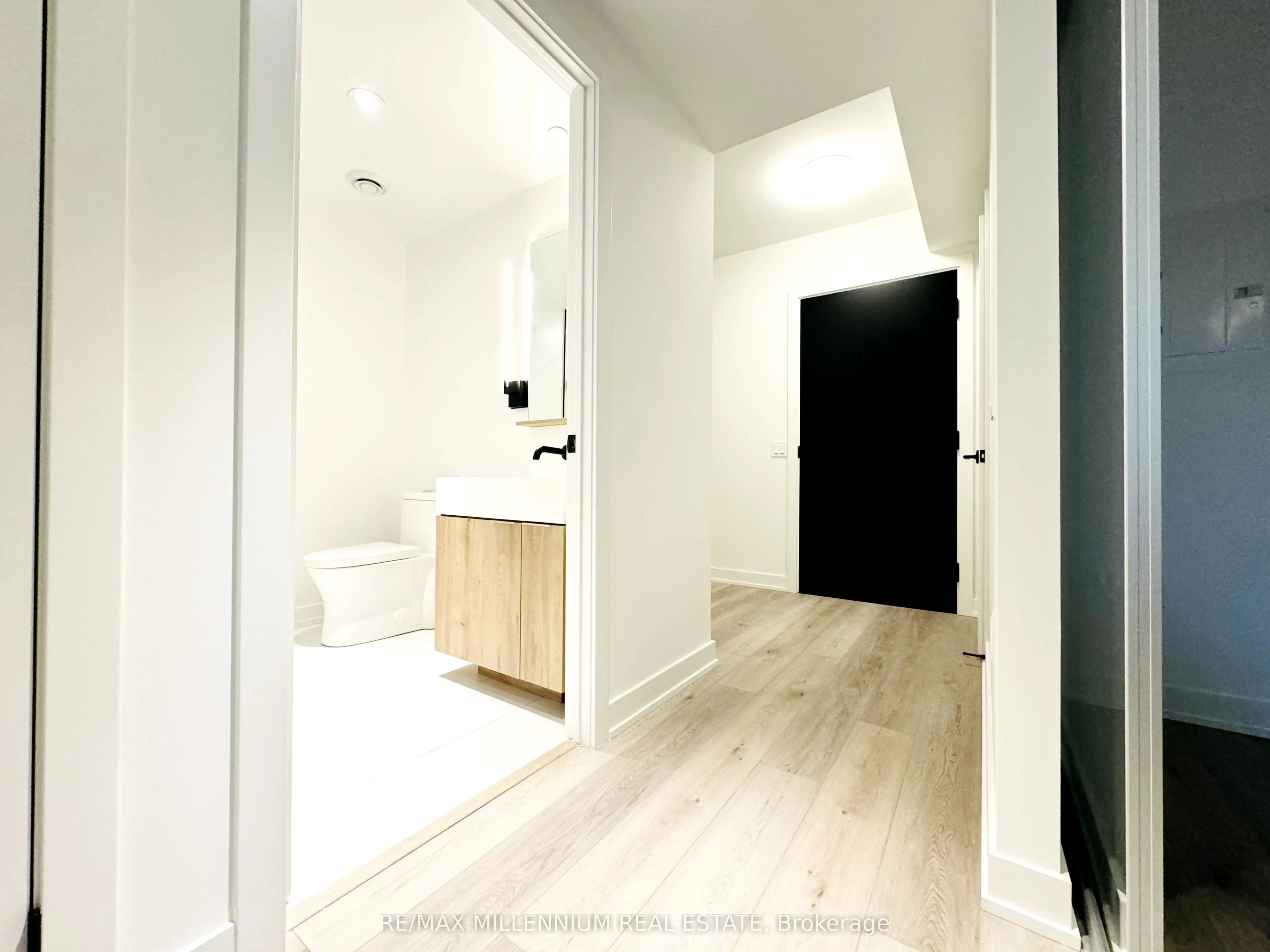 117 Broadway Avenue, #420