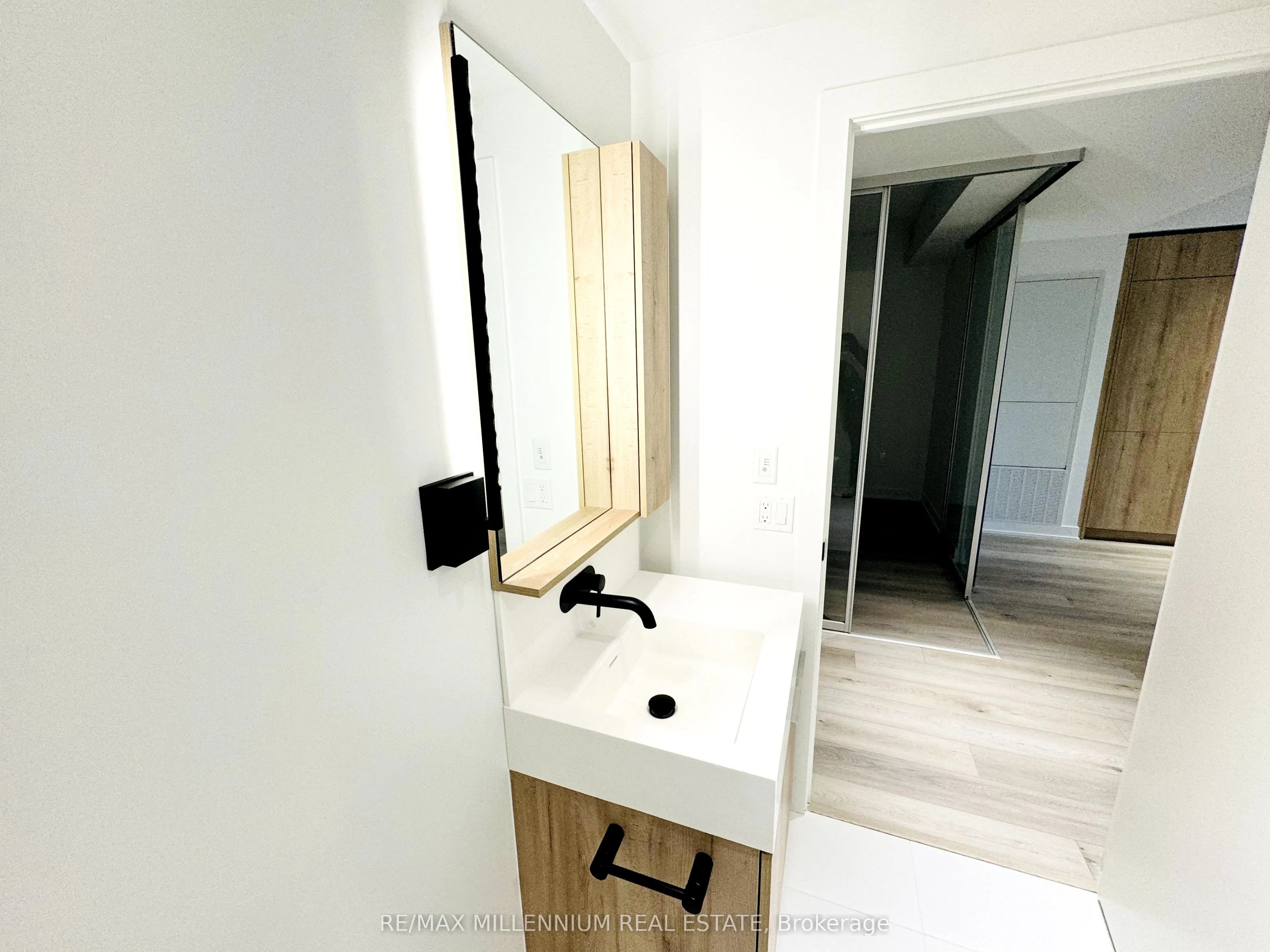 117 Broadway Avenue, #420