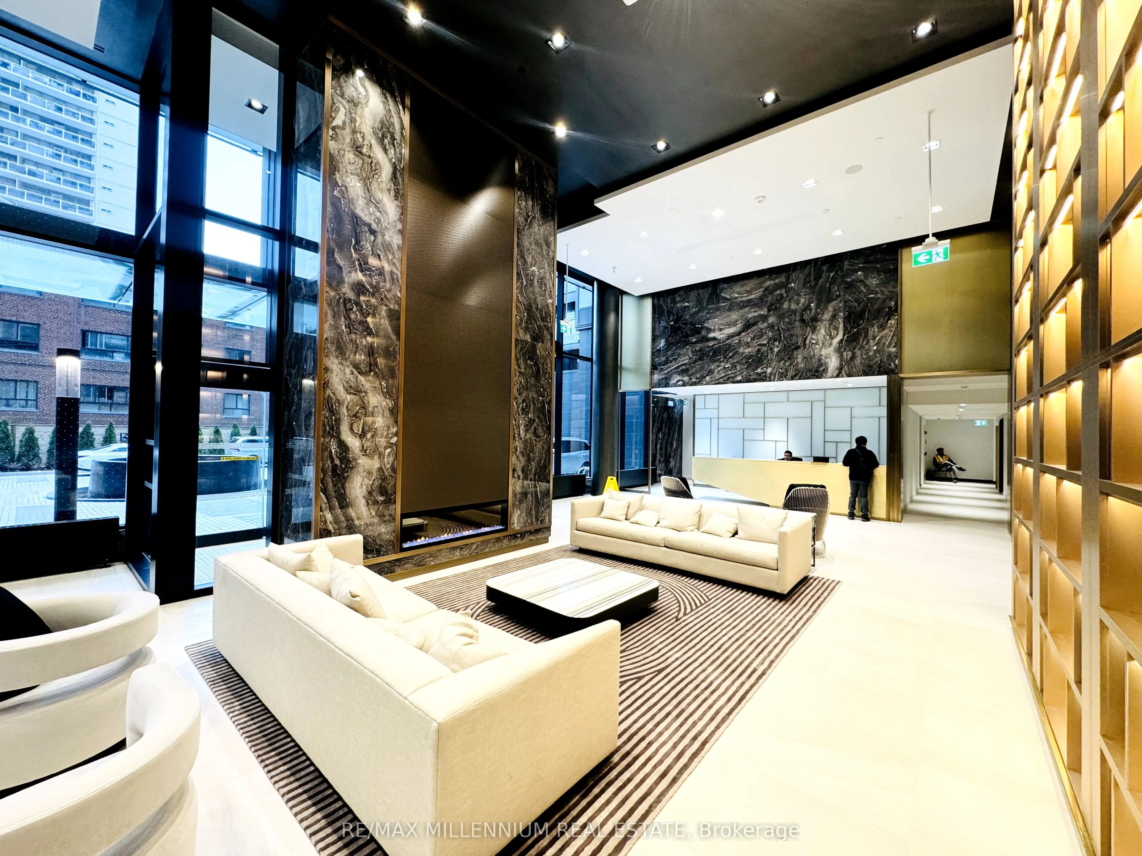 117 Broadway Avenue, #420