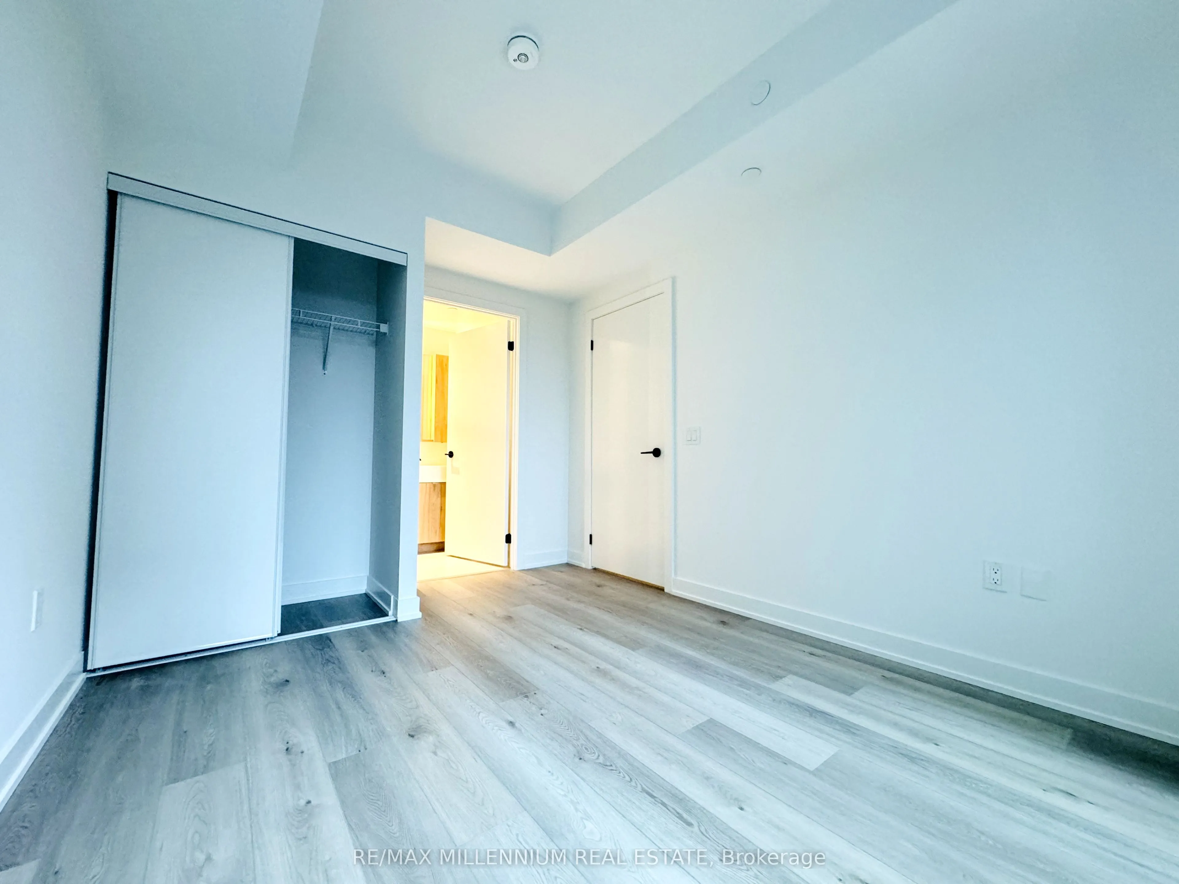 117 Broadway Avenue, #420