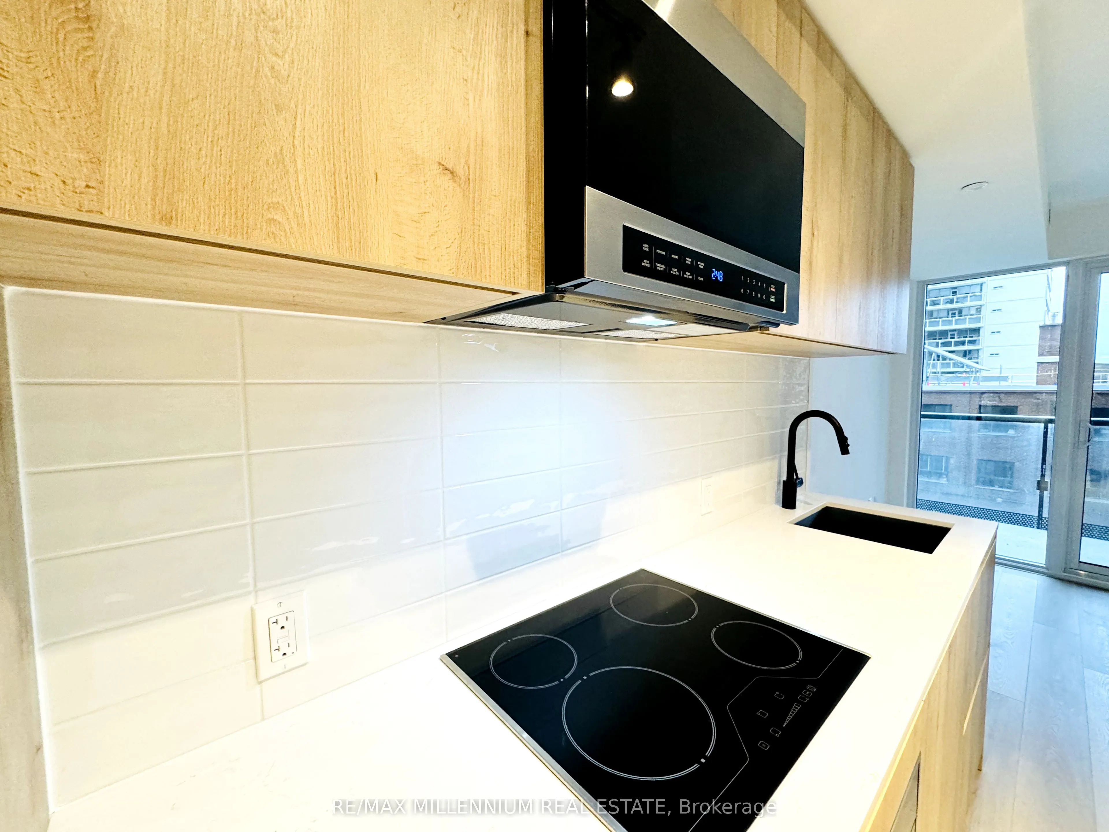 117 Broadway Avenue, #420