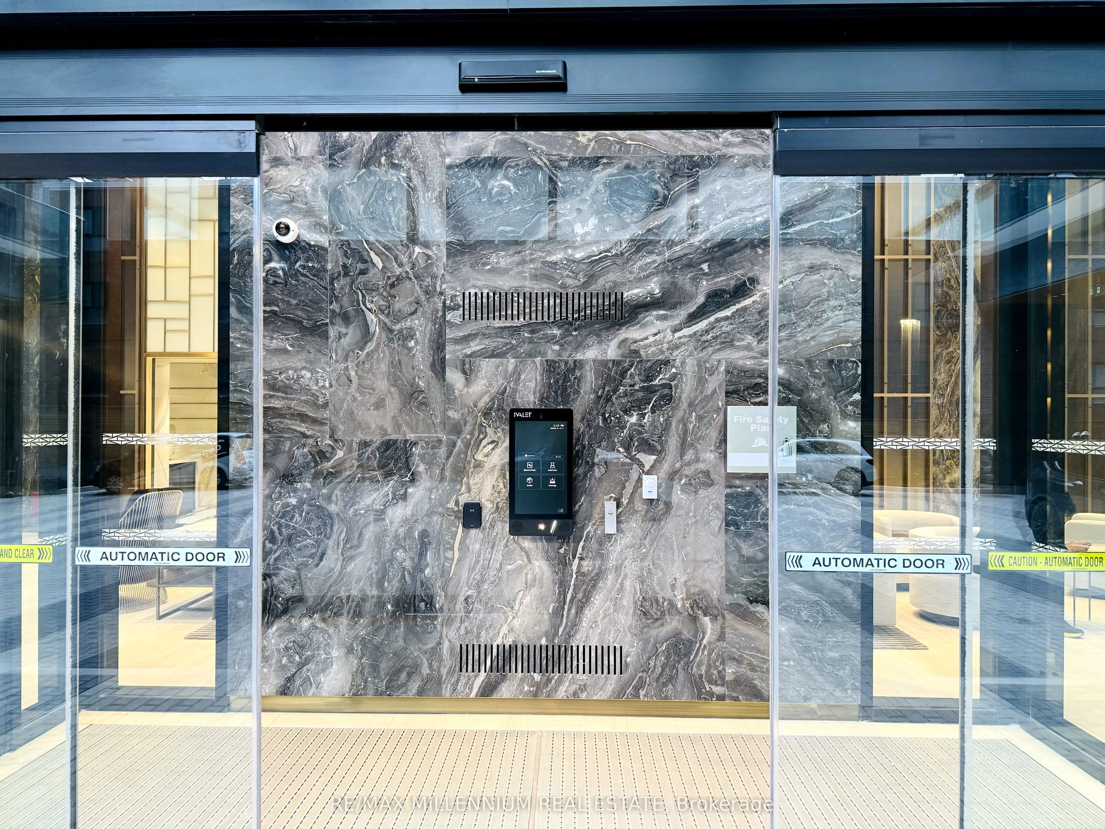 117 Broadway Avenue, #420