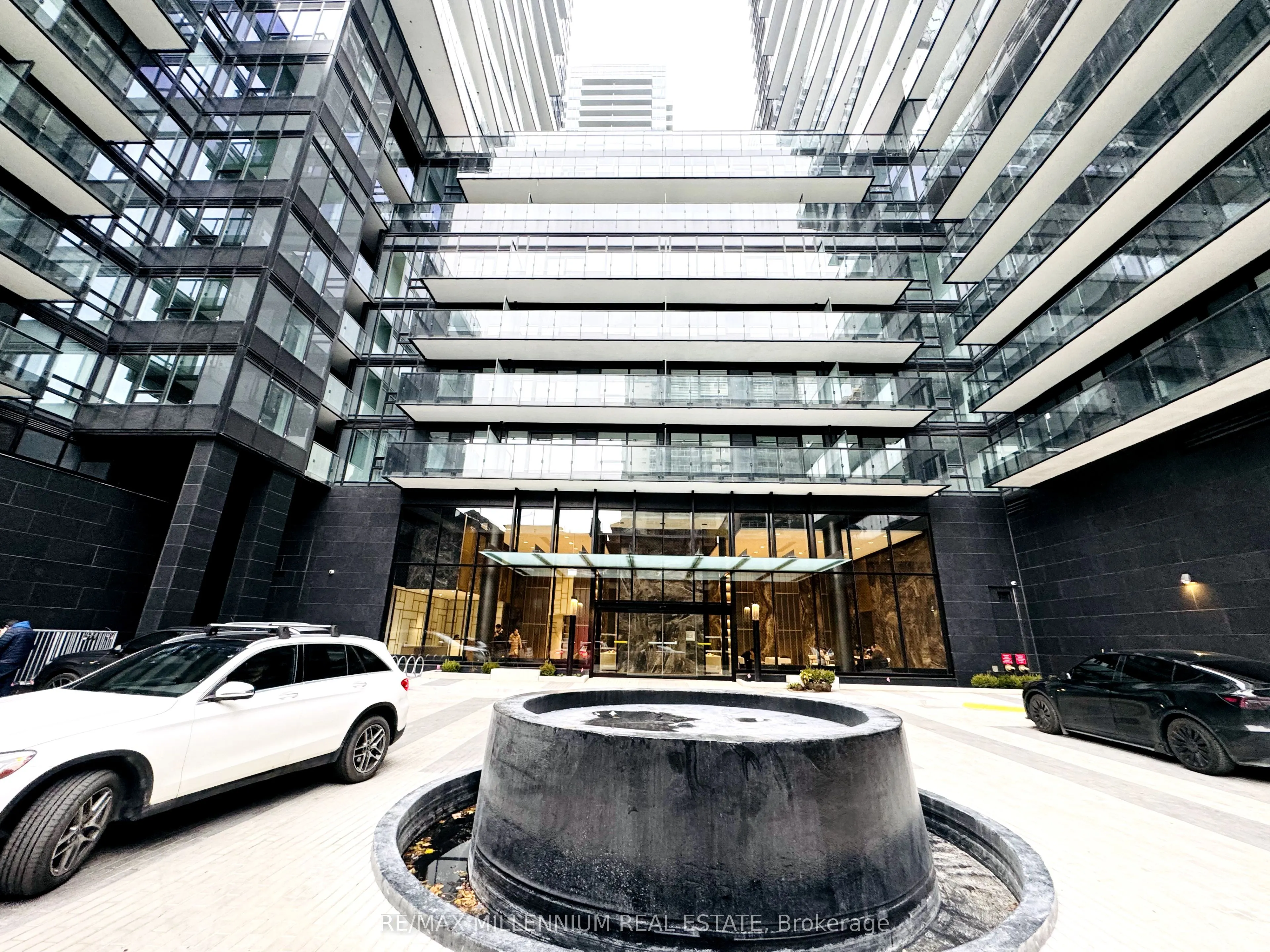 117 Broadway Avenue, #420