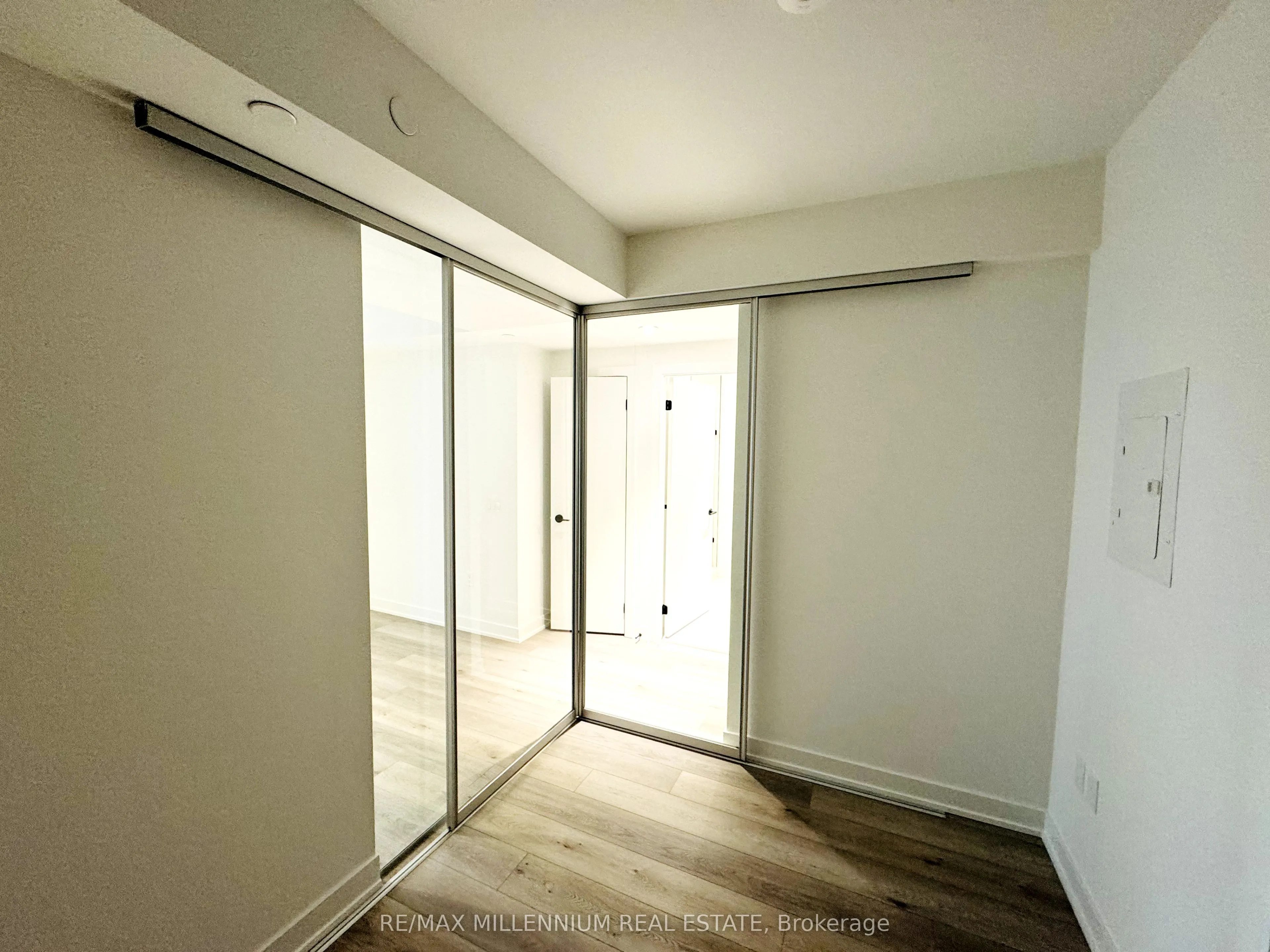 117 Broadway Avenue, #420