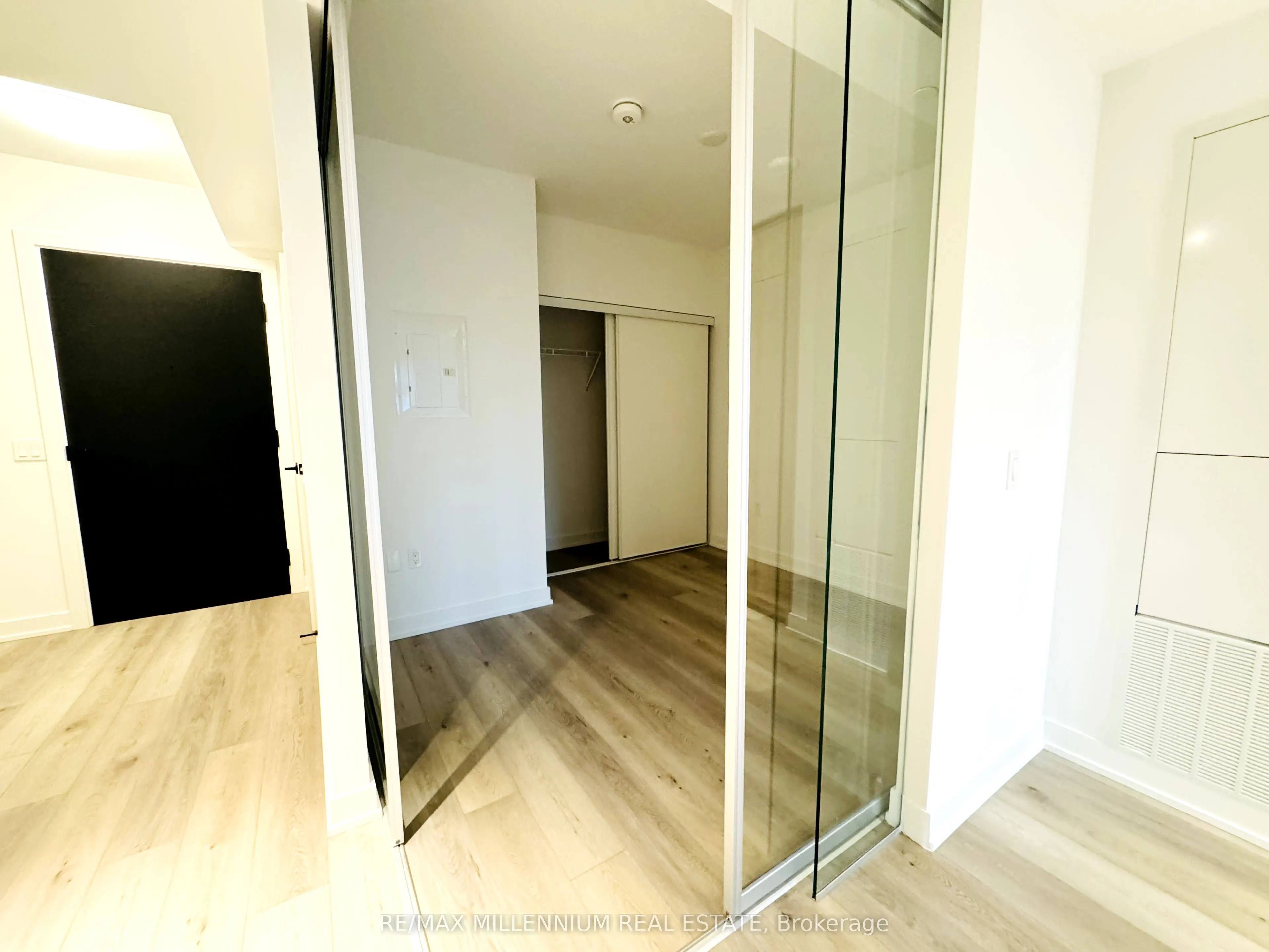 117 Broadway Avenue, #420