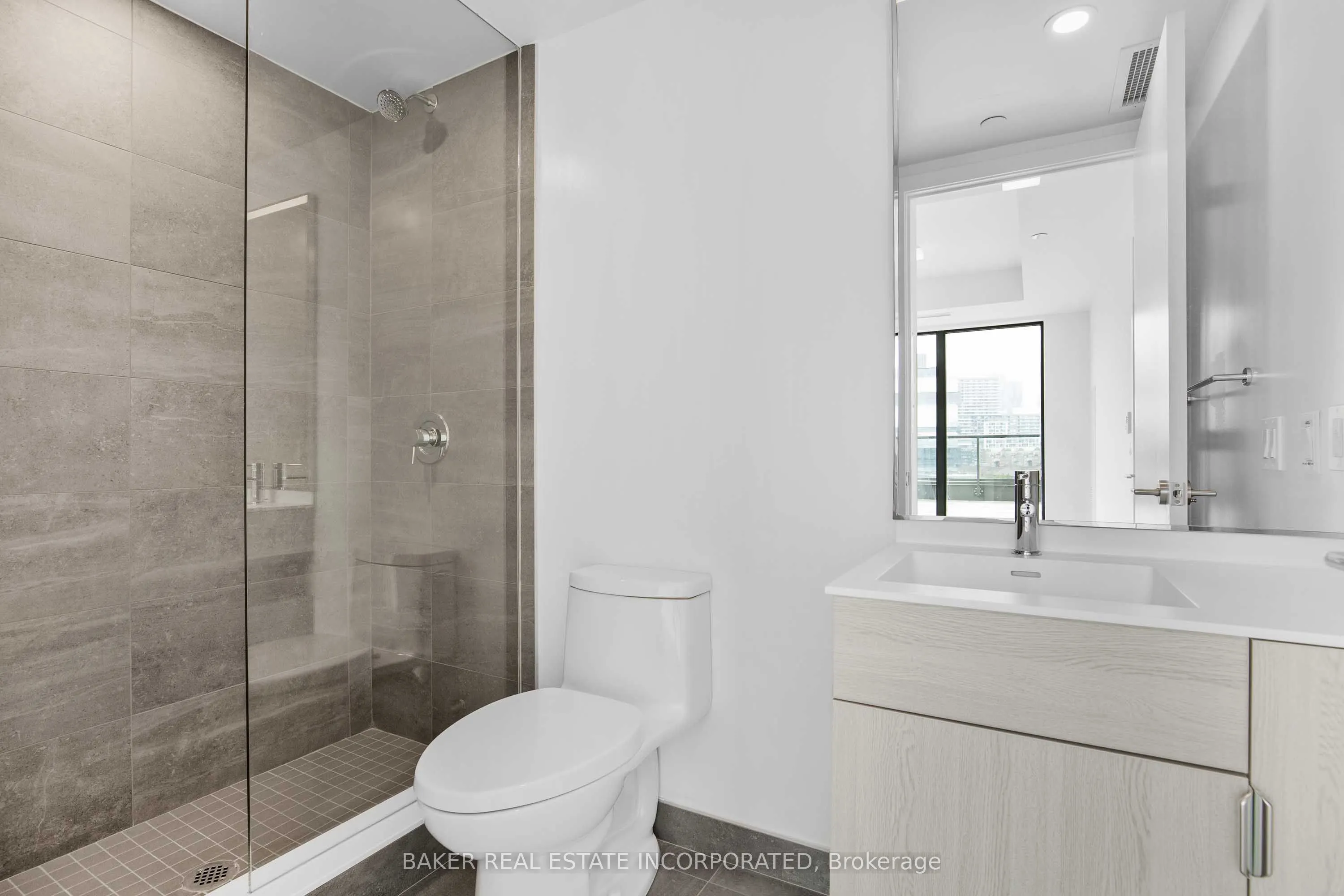 28 Eastern Avenue, #722