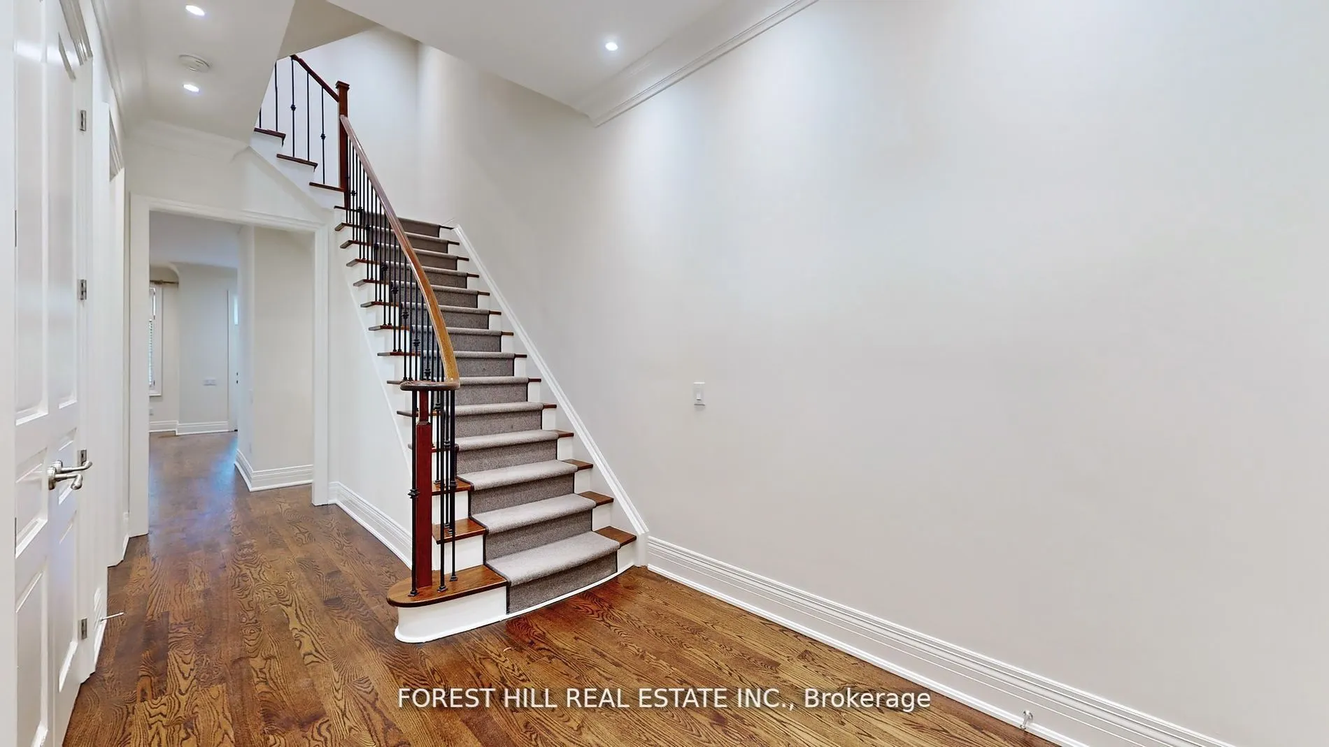 99 Lonsdale Road