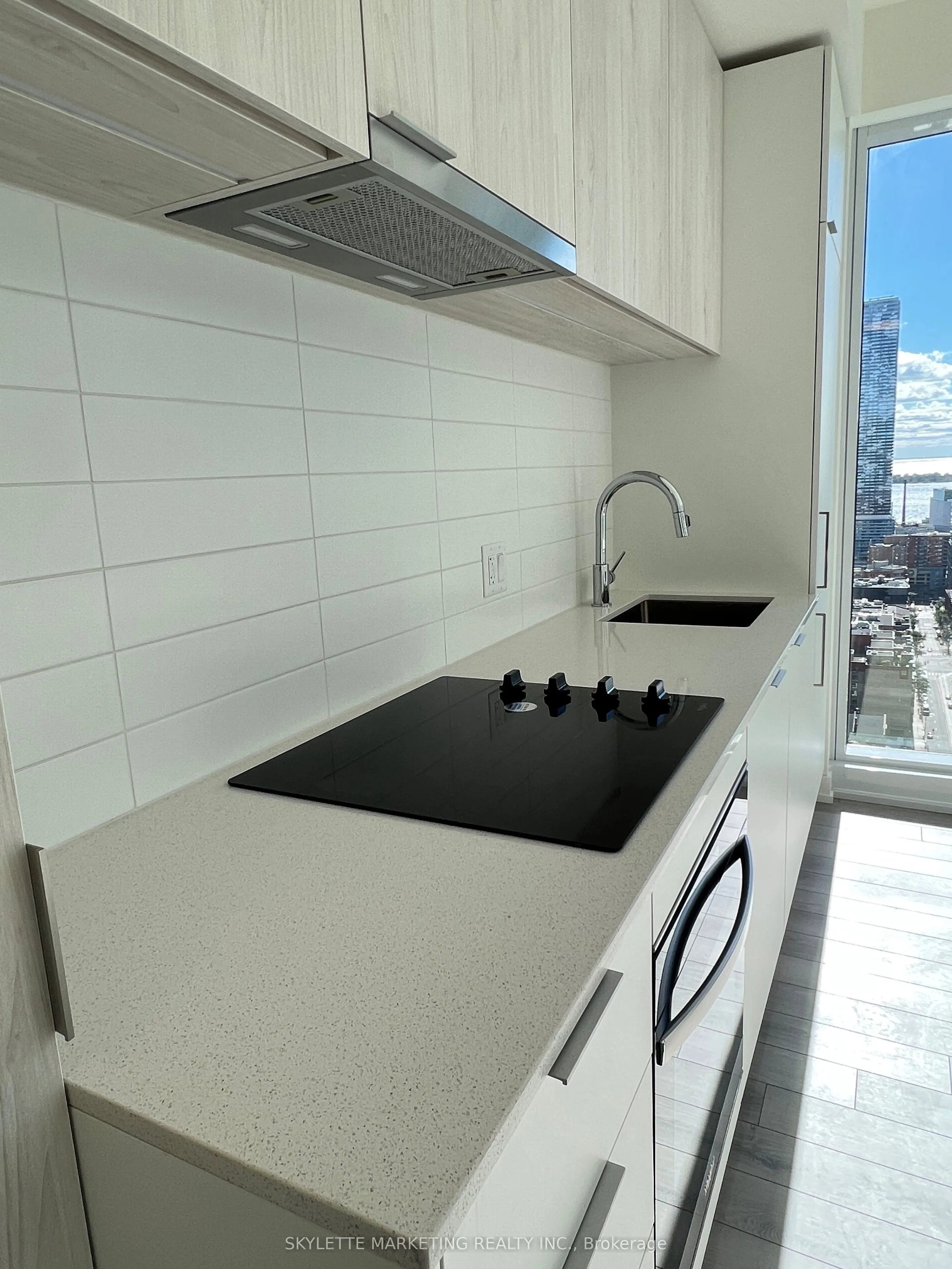 89 Church Street, #3208
