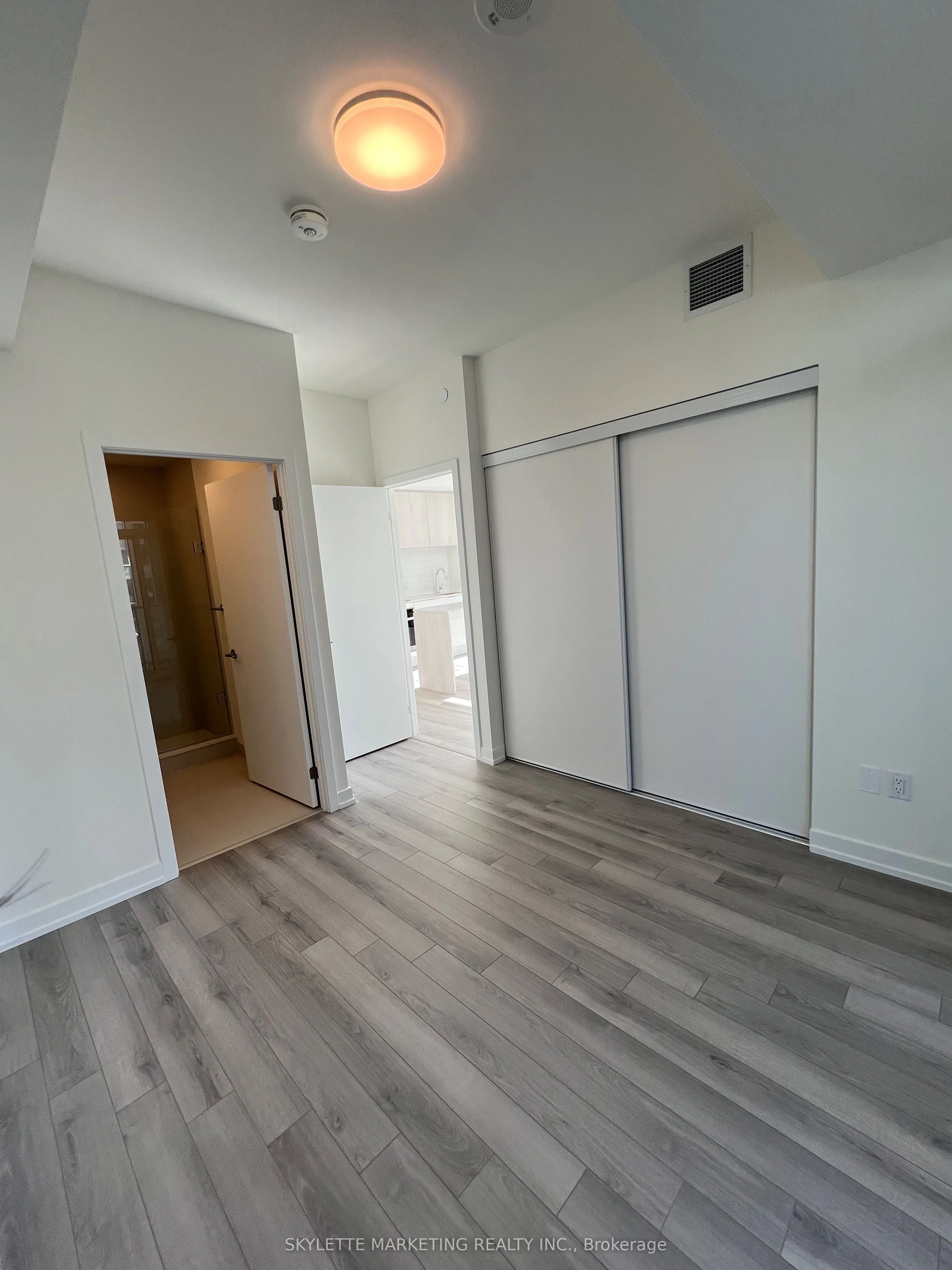 89 Church Street, #3208