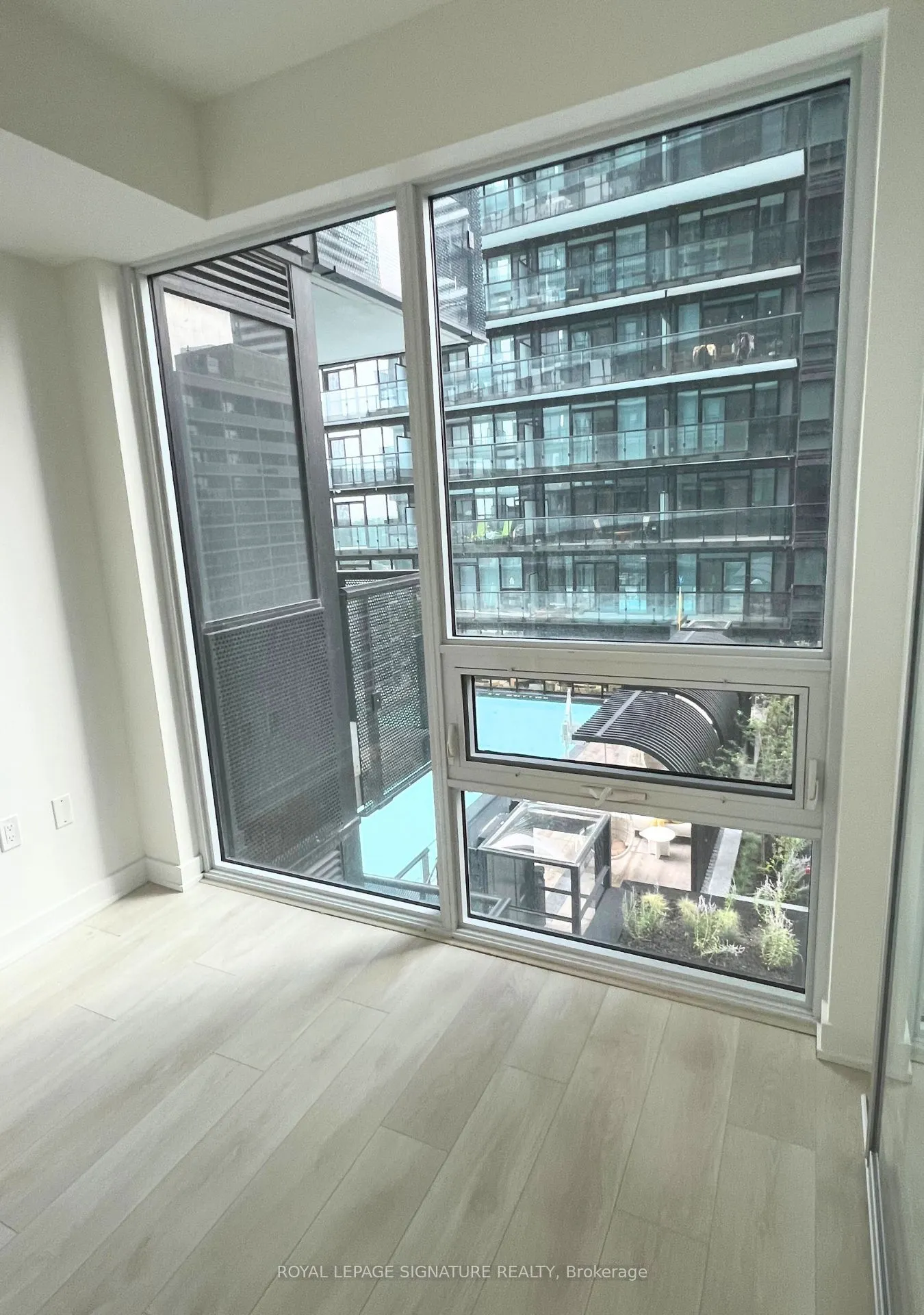 117 Broadway Avenue, #1102