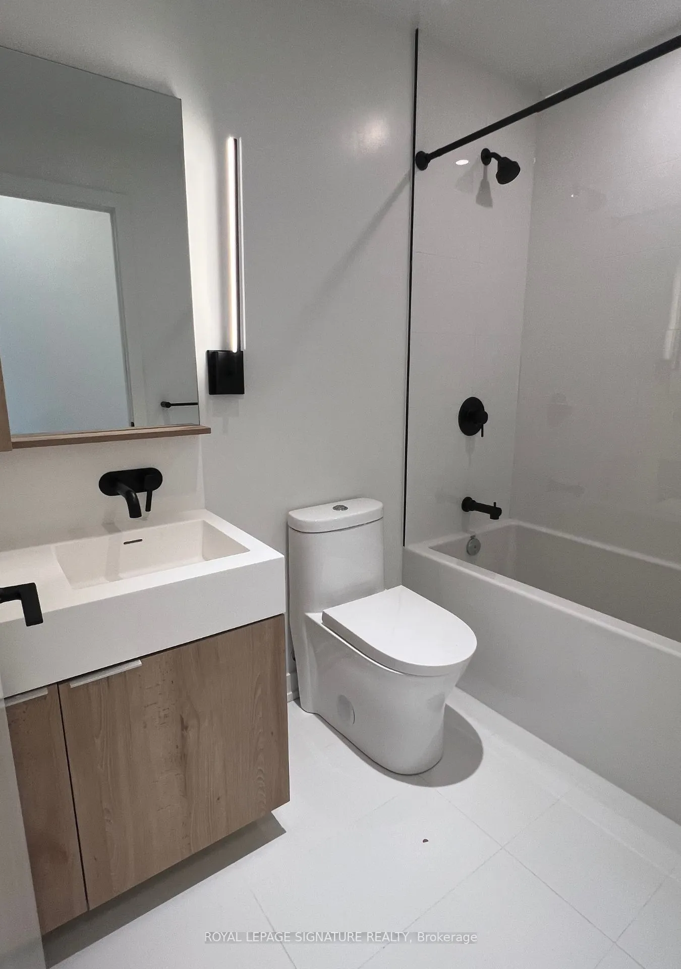 117 Broadway Avenue, #1102