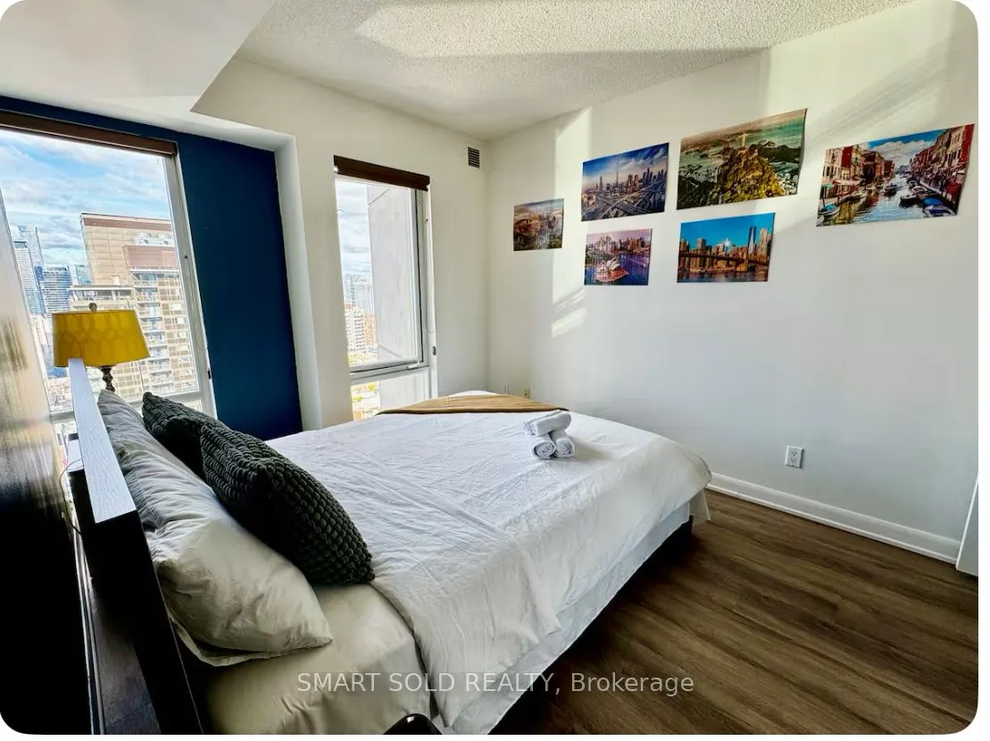 210 victoria Street, #4012