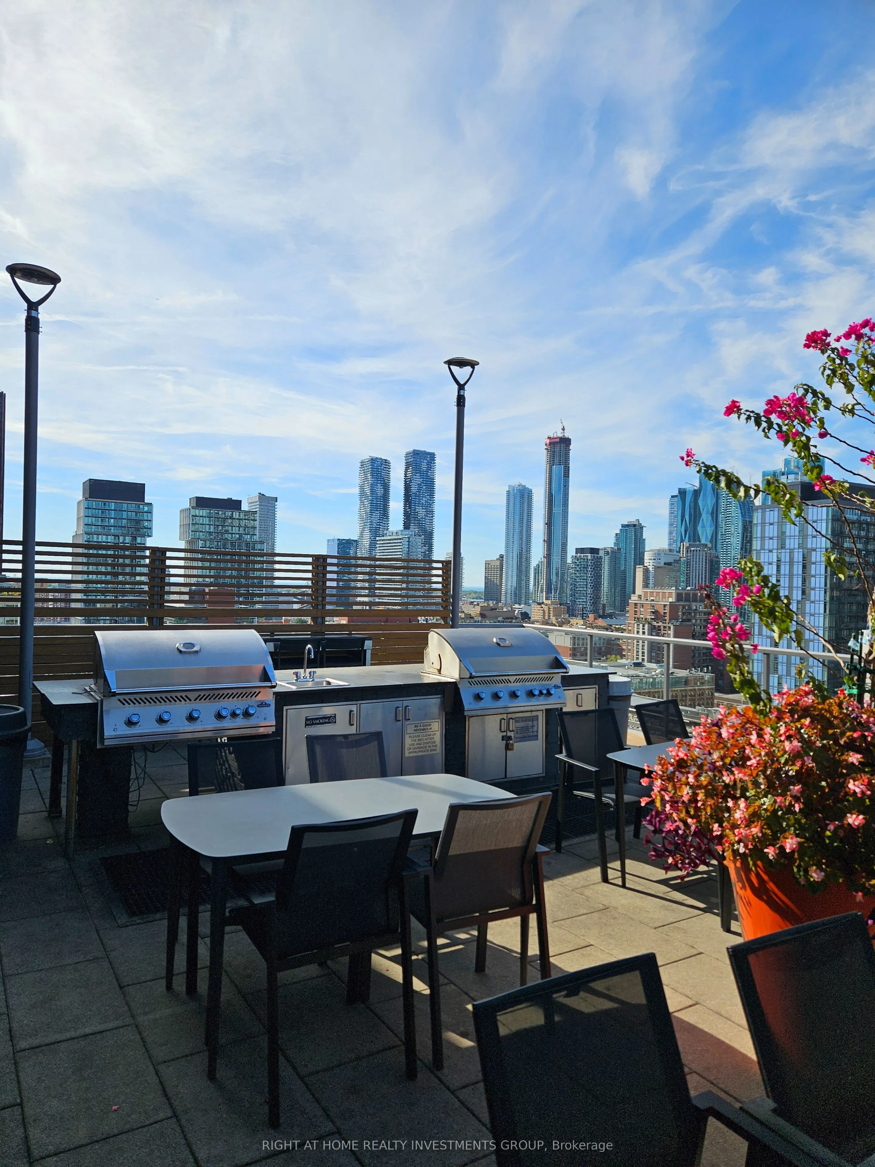 320 Richmond Street E, #1016