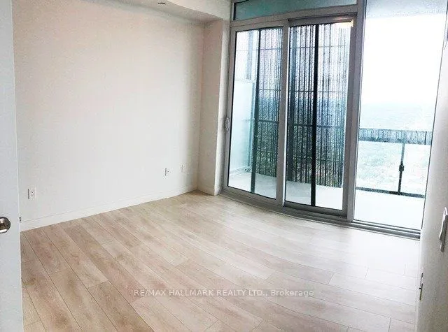 8 Eglinton Avenue, #5706