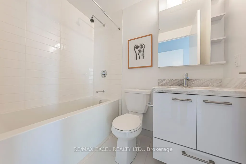 2221 Yonge Street, #1302