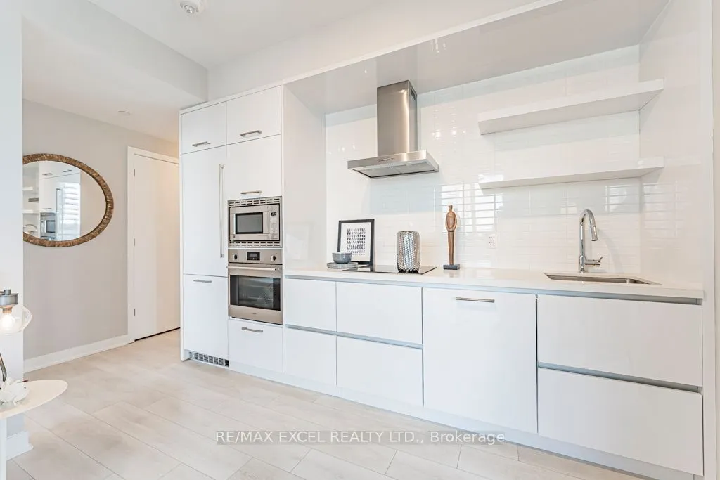 2221 Yonge Street, #1302