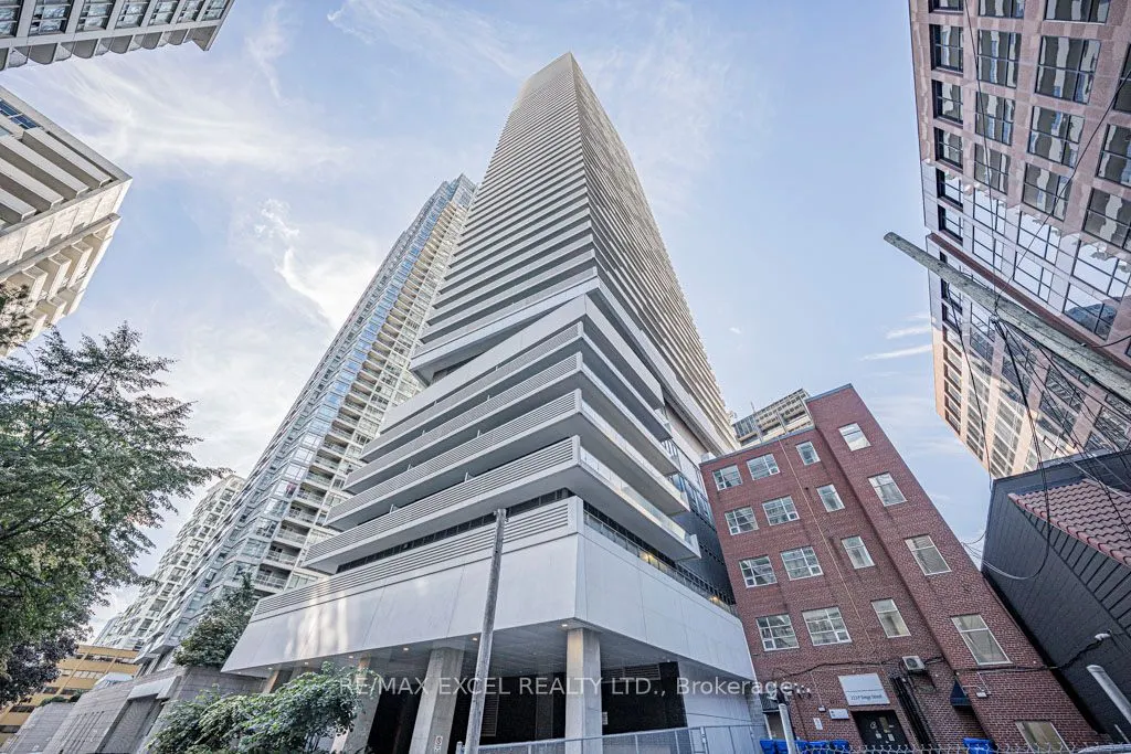 2221 Yonge Street, #1302