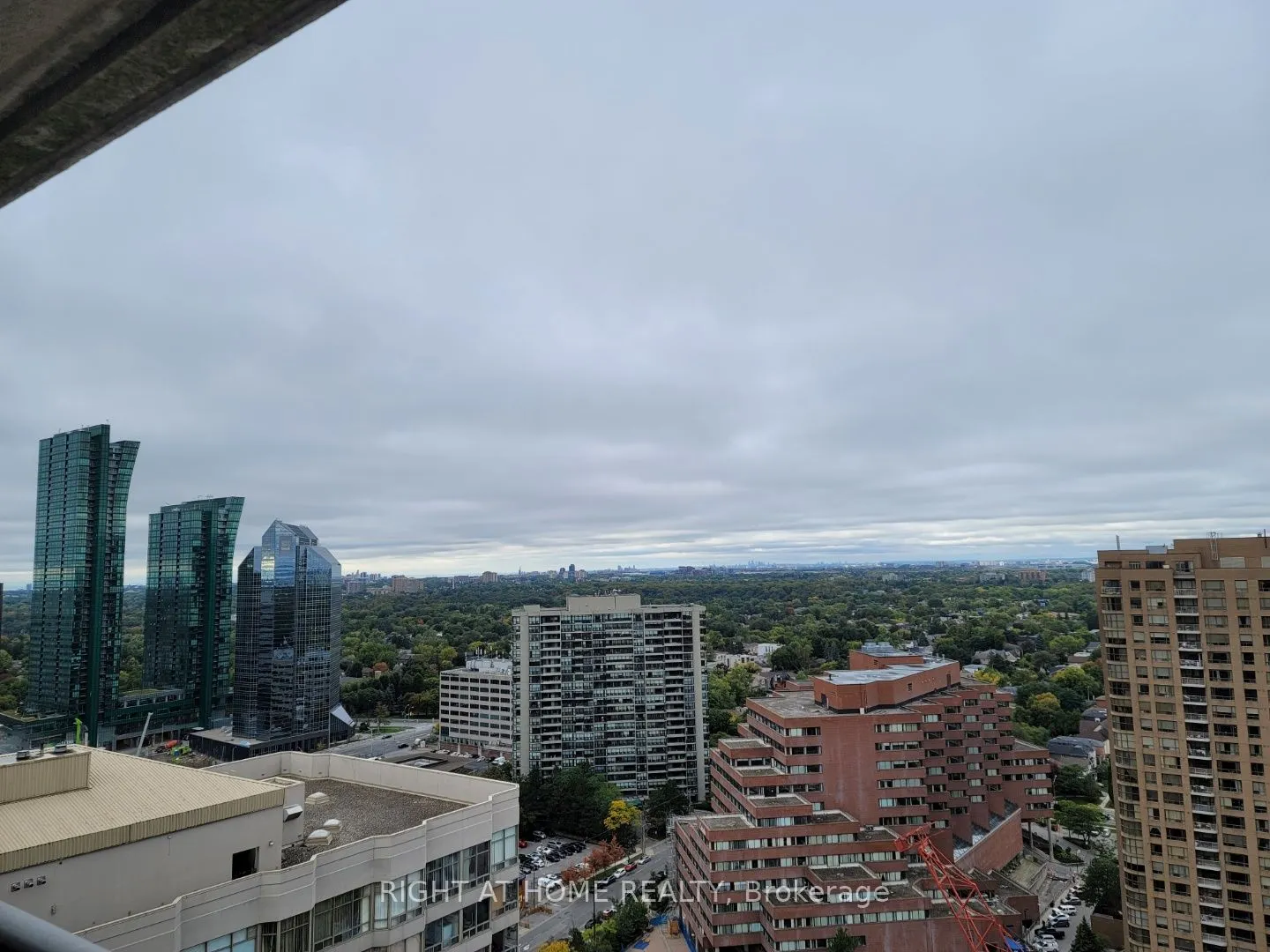 18 Spring Garden Avenue, #3310