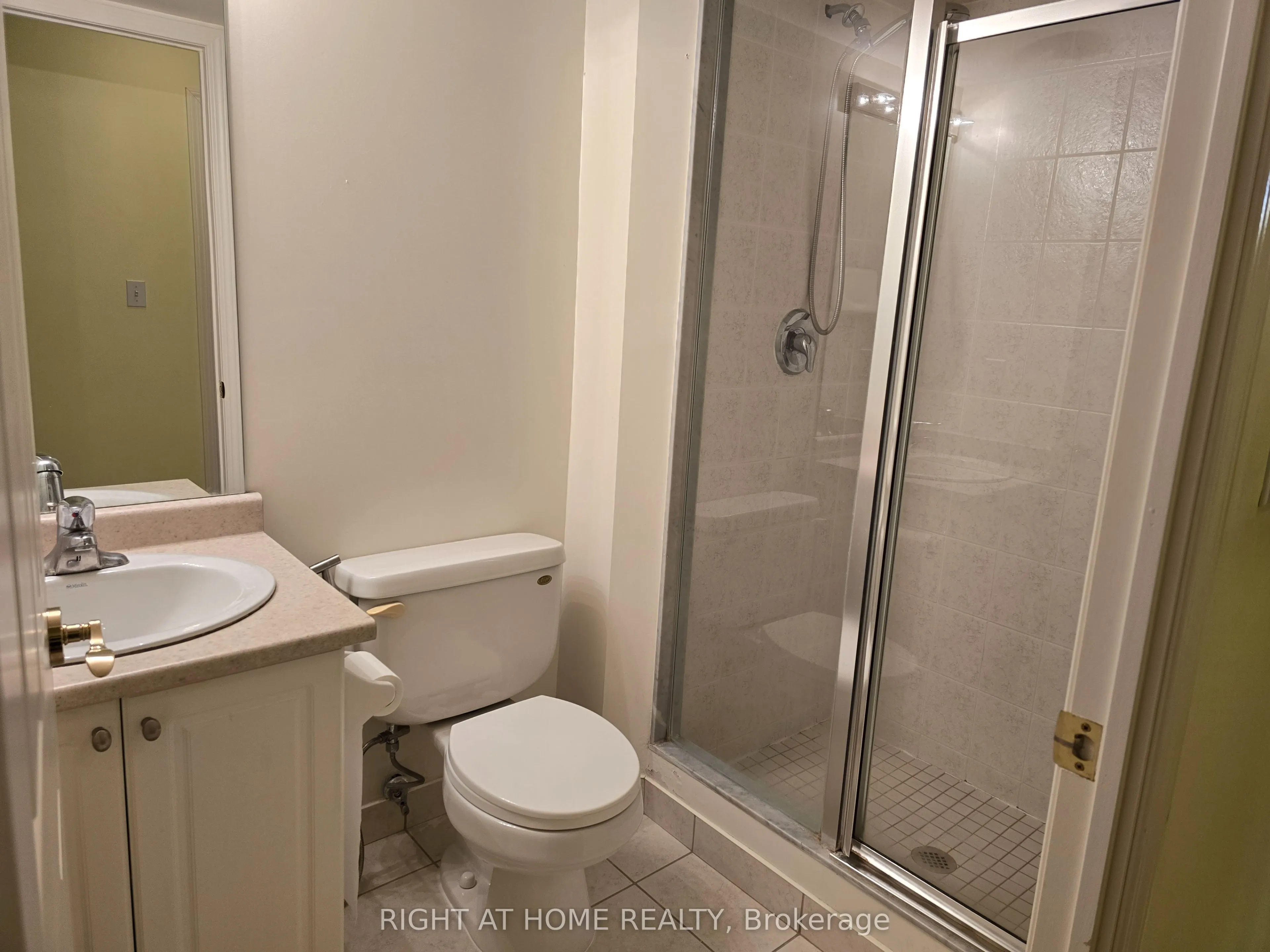 18 Spring Garden Avenue, #3310