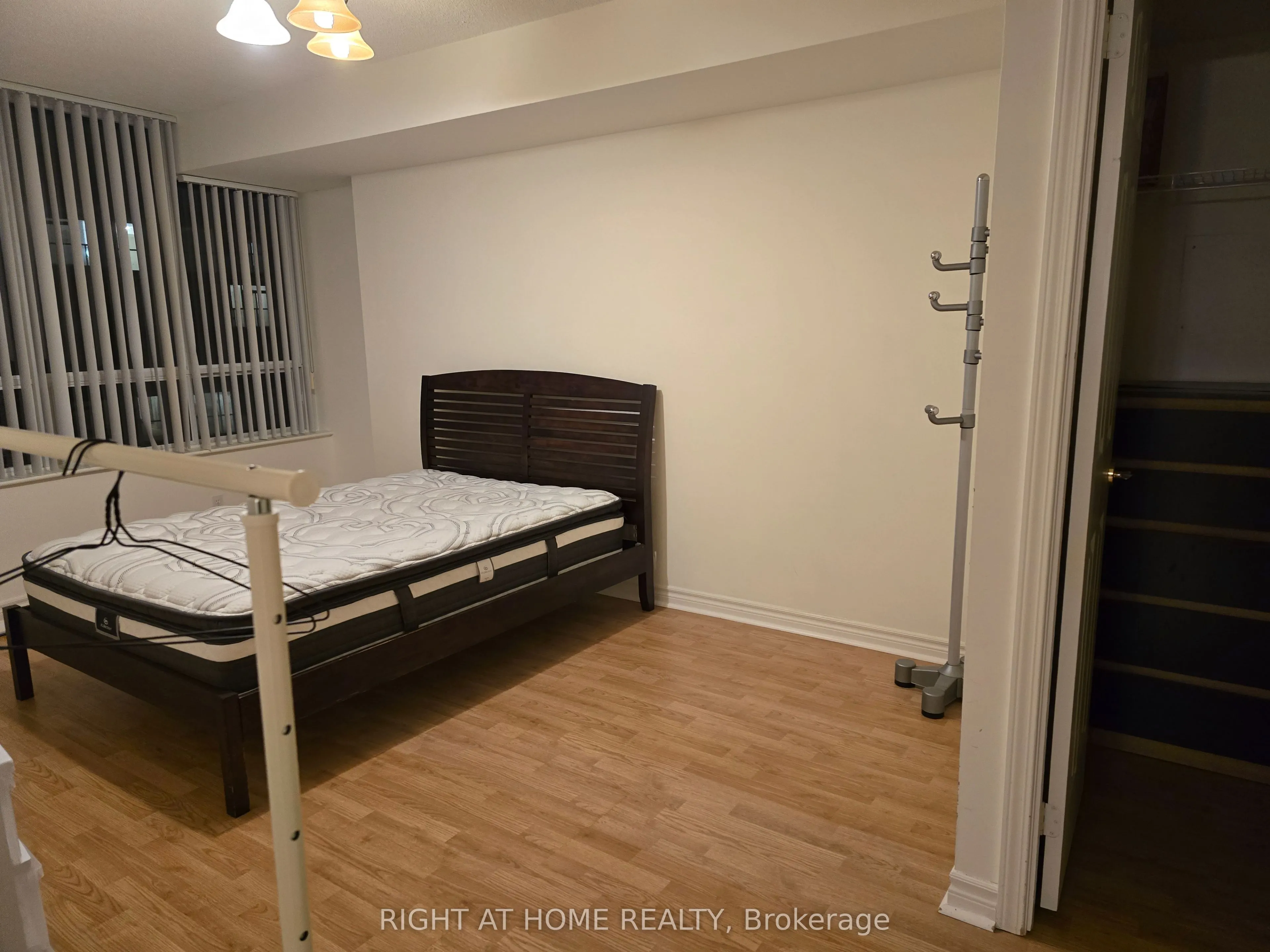 18 Spring Garden Avenue, #3310